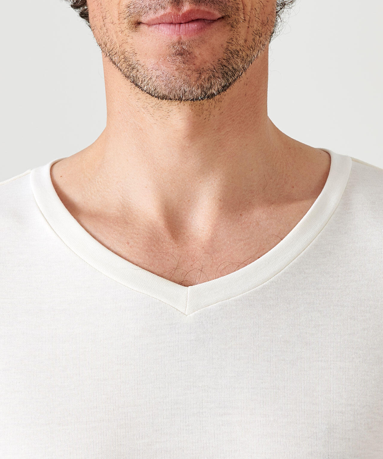 T-shirt col V manches courtes fine côte thermique Thermolactyl Sensitive 4/4