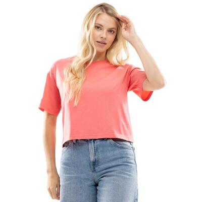 Dames lifestyle crop top met losse pasvorm ibz eivissa coral koraal