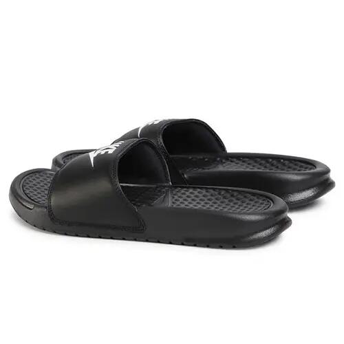Chinelas - Praia - Mulher - Nike Benassi - Preto/Branco 6/10