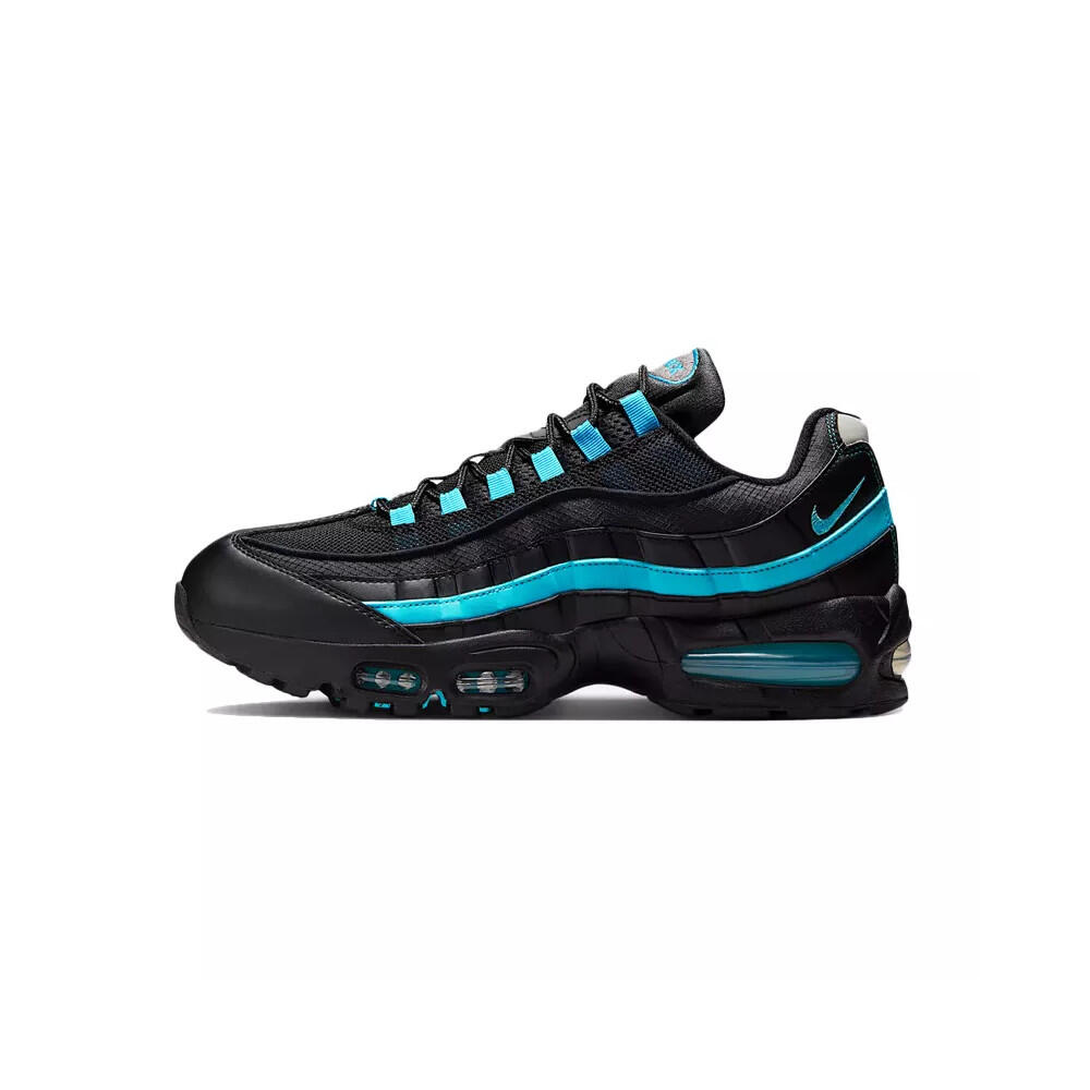 NIKE picture