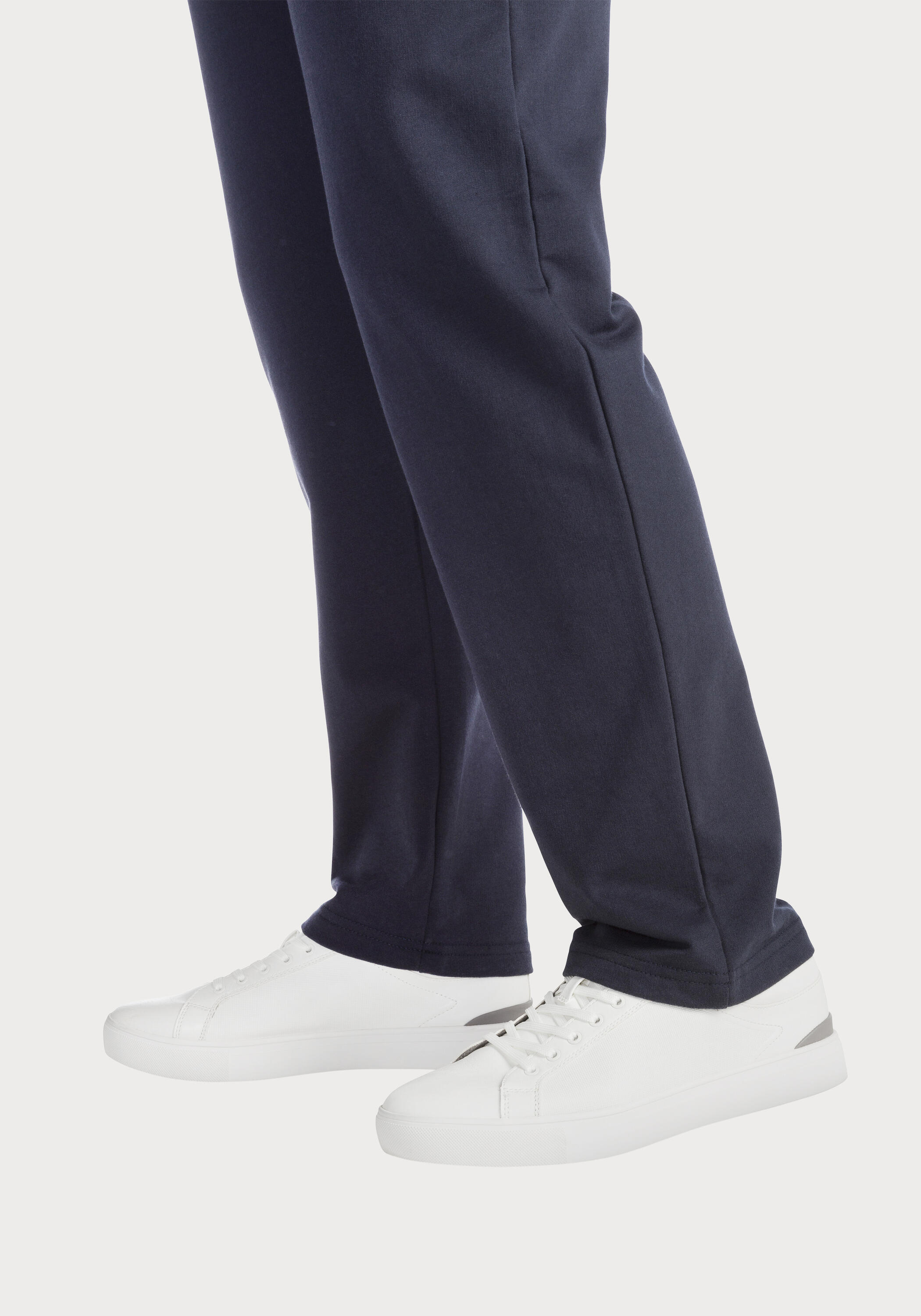 KangaROOS Sweathose Jogginghose in legerer Weite