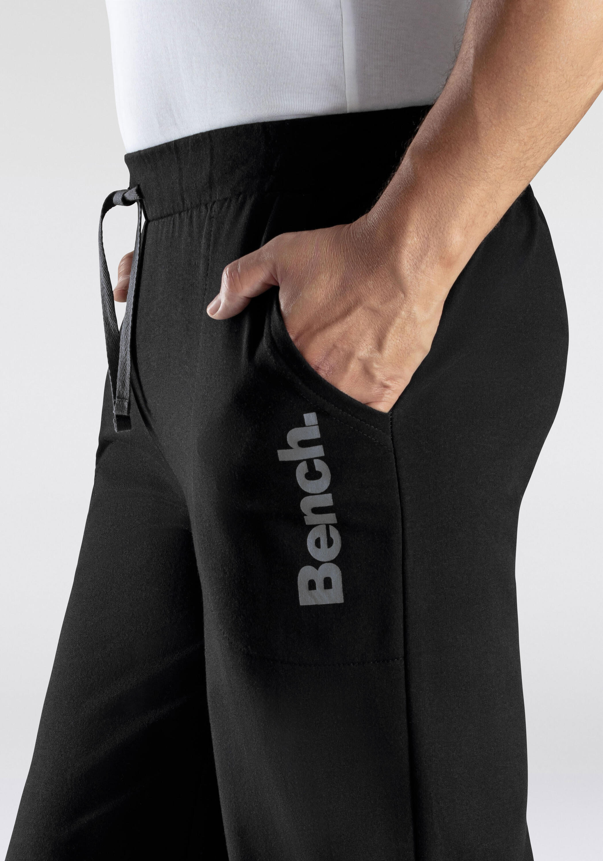 Herren Bench. Relaxhose, mit Bench.-Logodruck -Sweathose 2/7