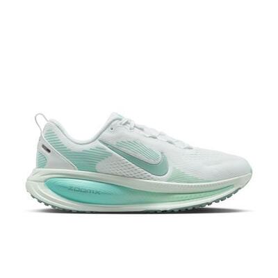 Scarpa running donna Nike Vomero 18