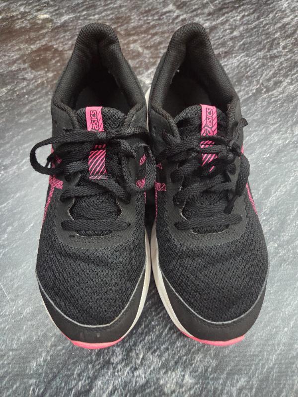ASICS picture