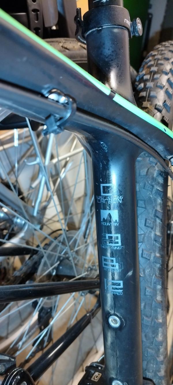 Entre Particuliers - VTT CARBONE FULL XT 29' 3/6