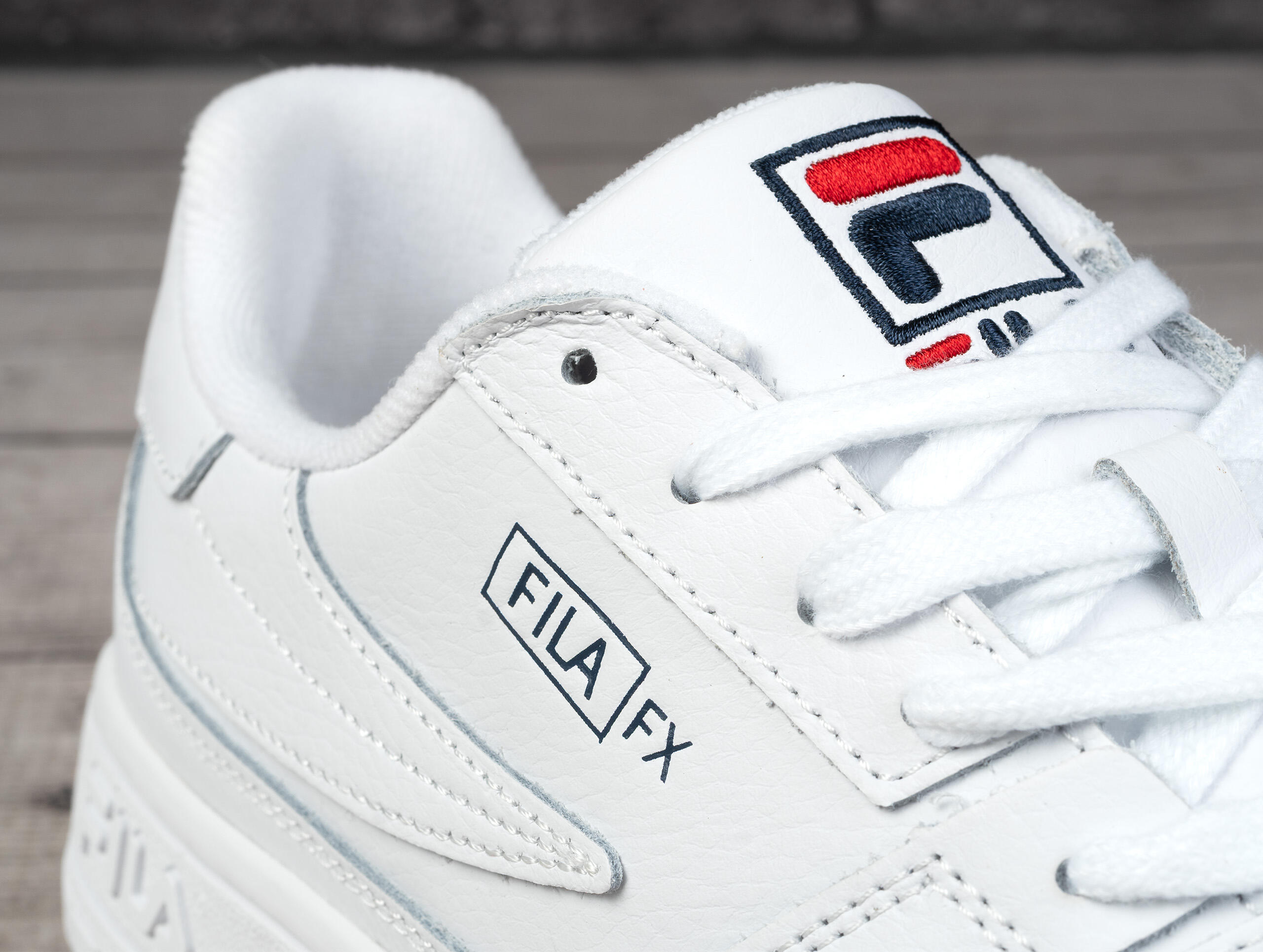 Buty męskie sportowe Fila FXVENTUNO L low 6/7
