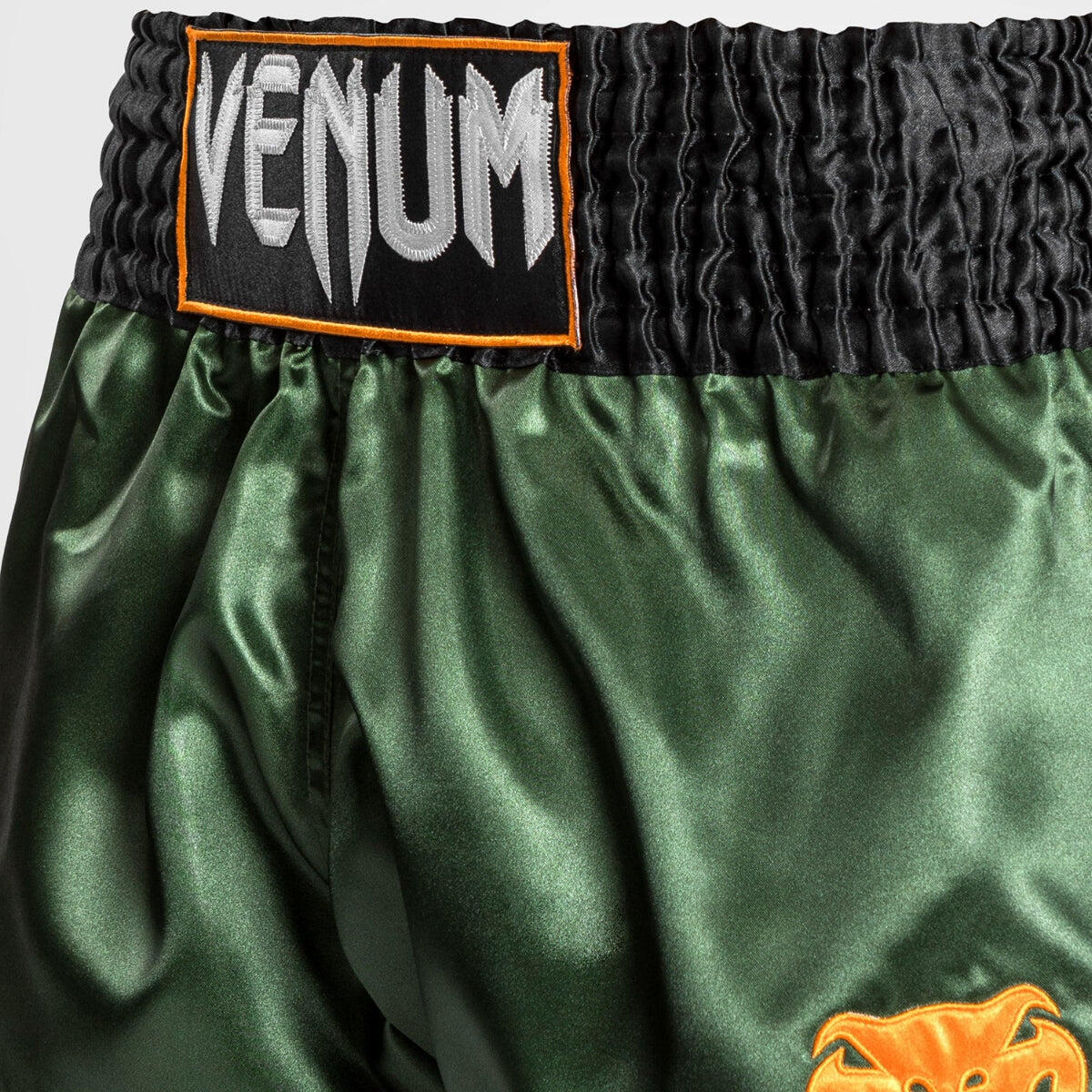 Venum Muay Thai Shorts Classic Grün/Schwarz M 6/7