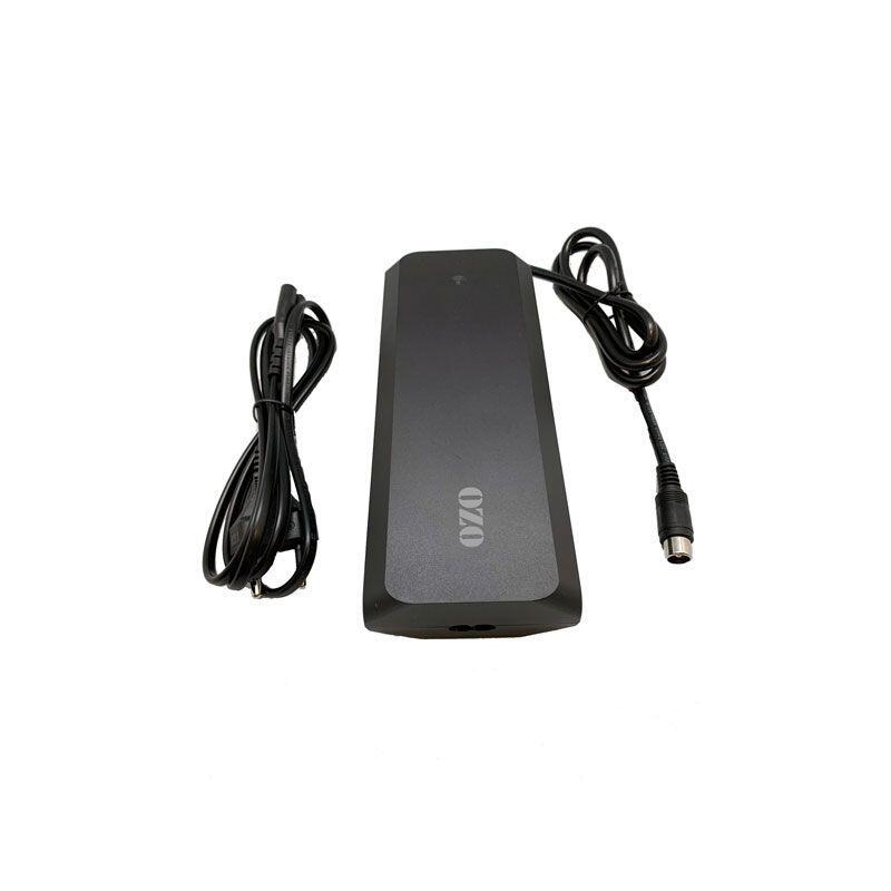 Chargeur 36V 4A pour batterie Lithium de vélo électrique prise XLR 3/3