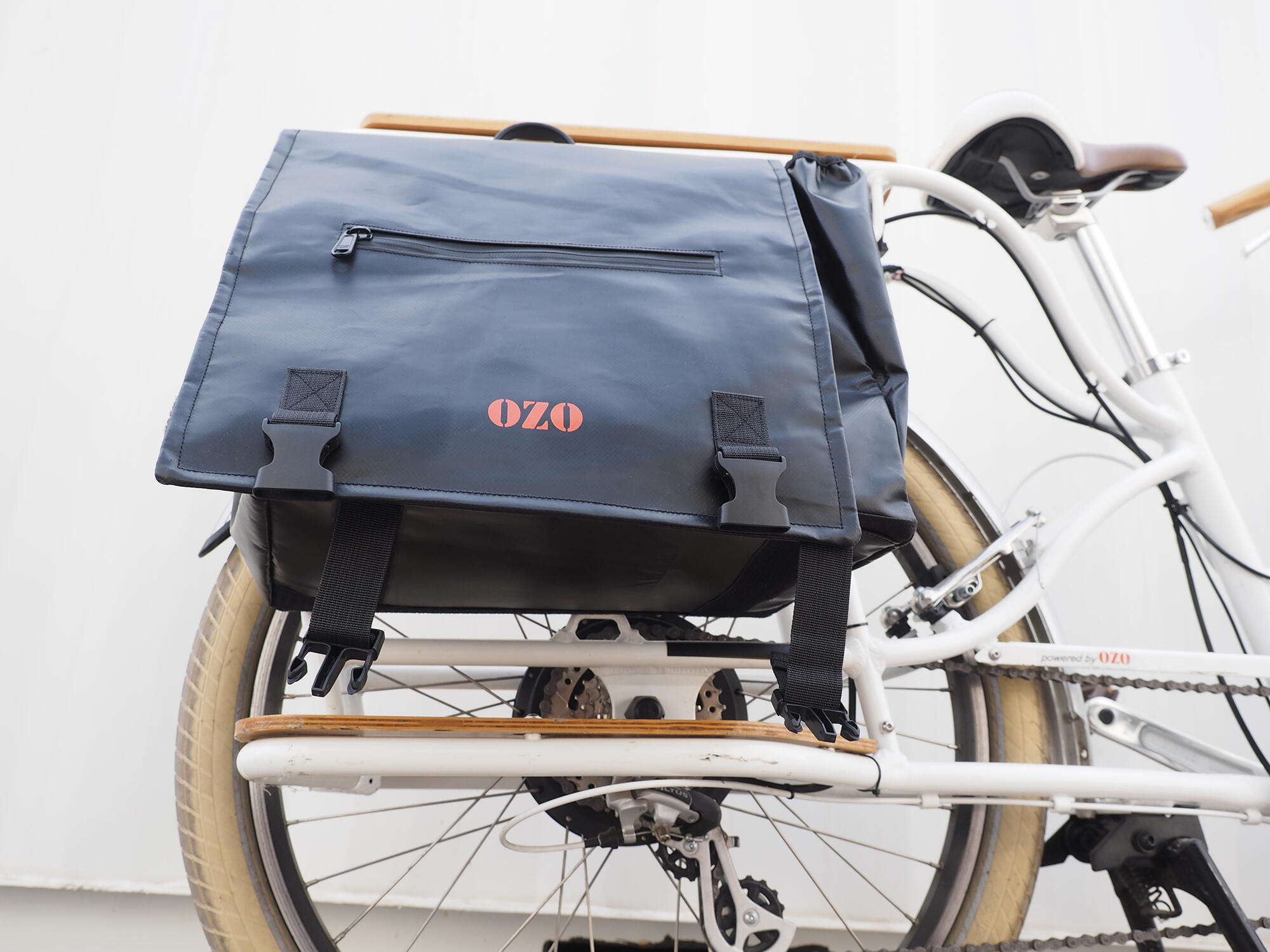 Sacoche latérale imperméable pour porte bagages de vélo 3/4