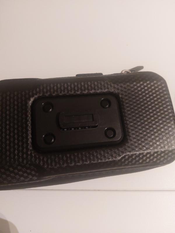 Entre Particuliers - Support téléphone étanche pour velo 2/2
