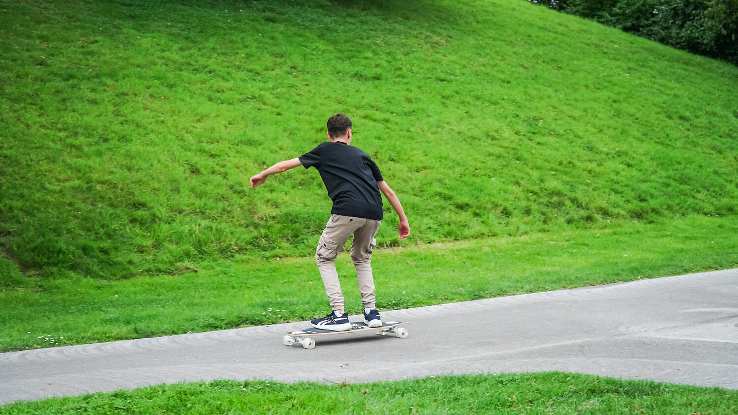 Monzana Skateboard 22 Zoll ABEC 7 LED
