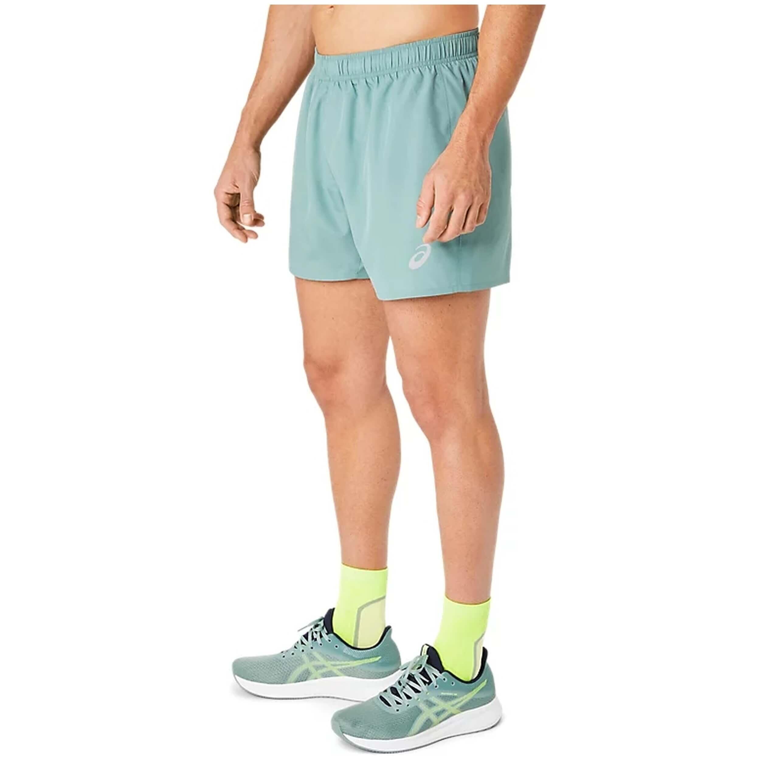 Pantaloncini Asics modello 2011C336-301 per uomini 3/5