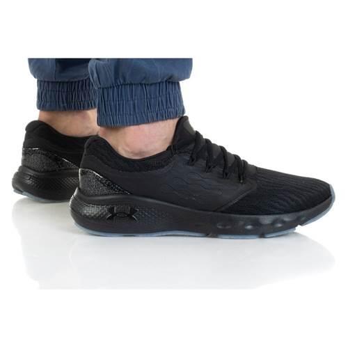 Chaussures de running Under Armour Charged Vantage 3/5