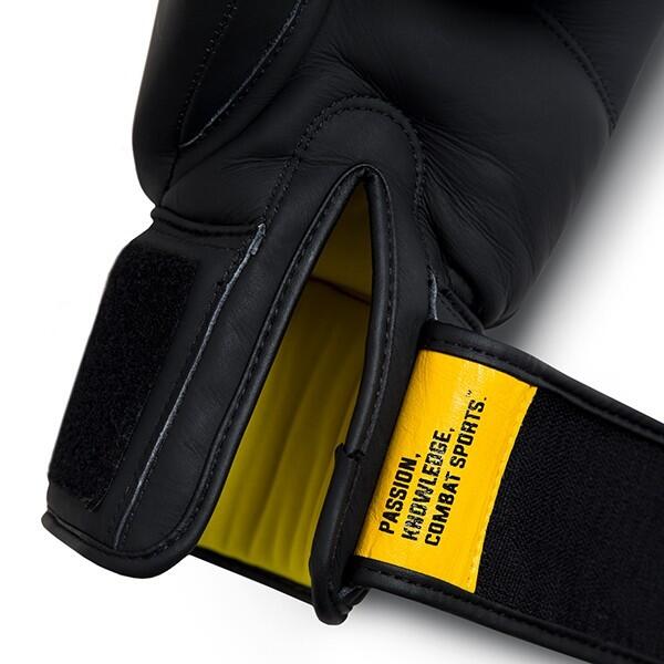 Rękawice Muay Thai ze skóry naturalnej StormCloud Blizzard Classic 10oz 6/7