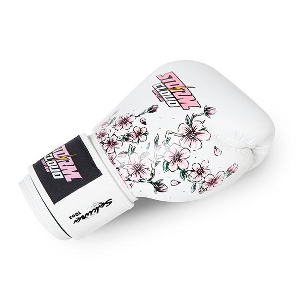 Rękawice do Muay Thai ze skóry naturalnej StormCloud Blizzard Sakura Białe 6/7