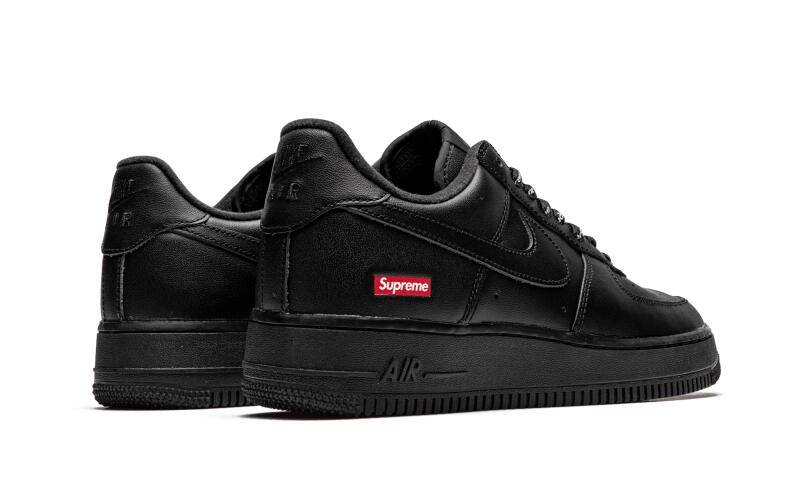 Nike Air Force 1 Supreme Black 2/4