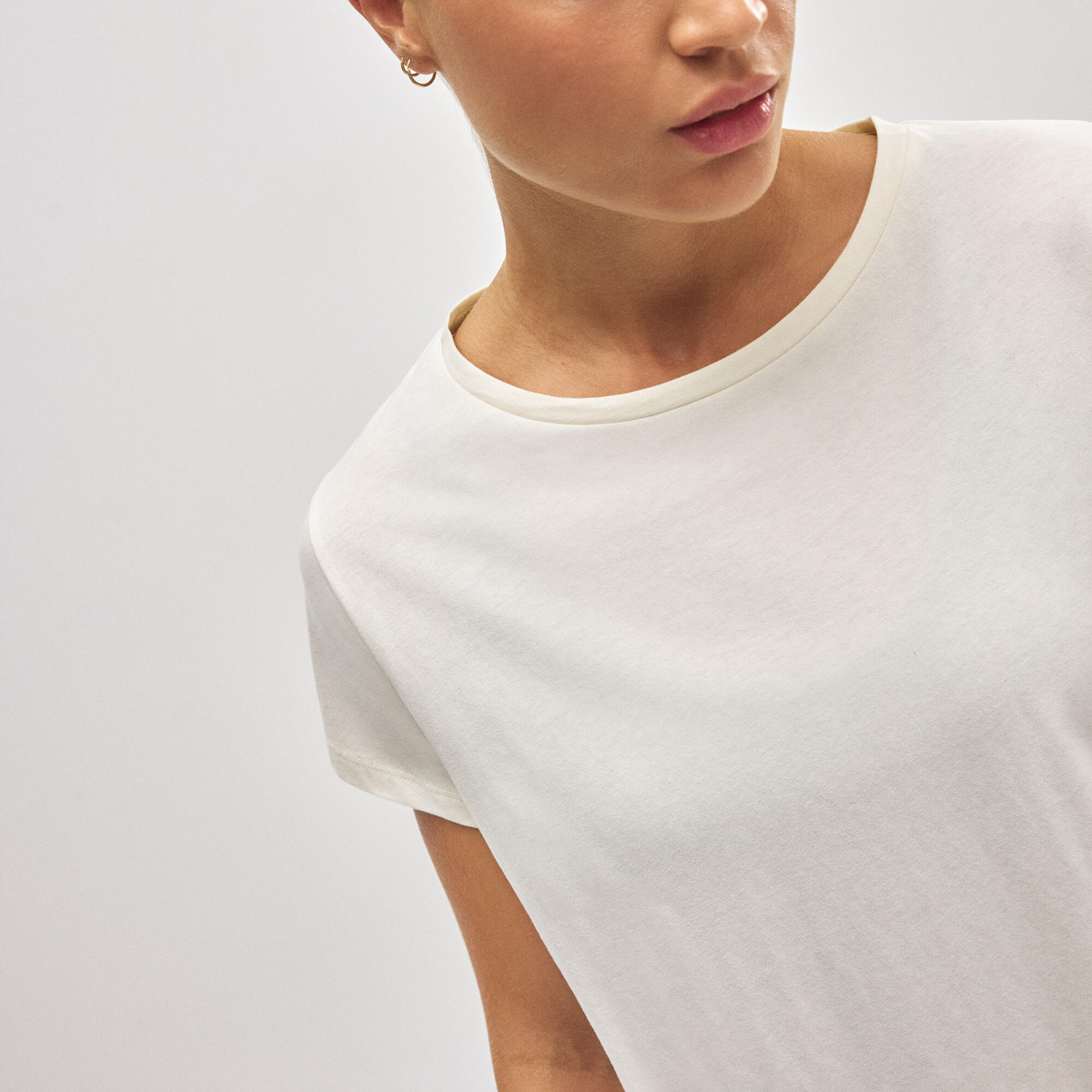 T-shirt basique en coton de style sportif ivoire 4/4