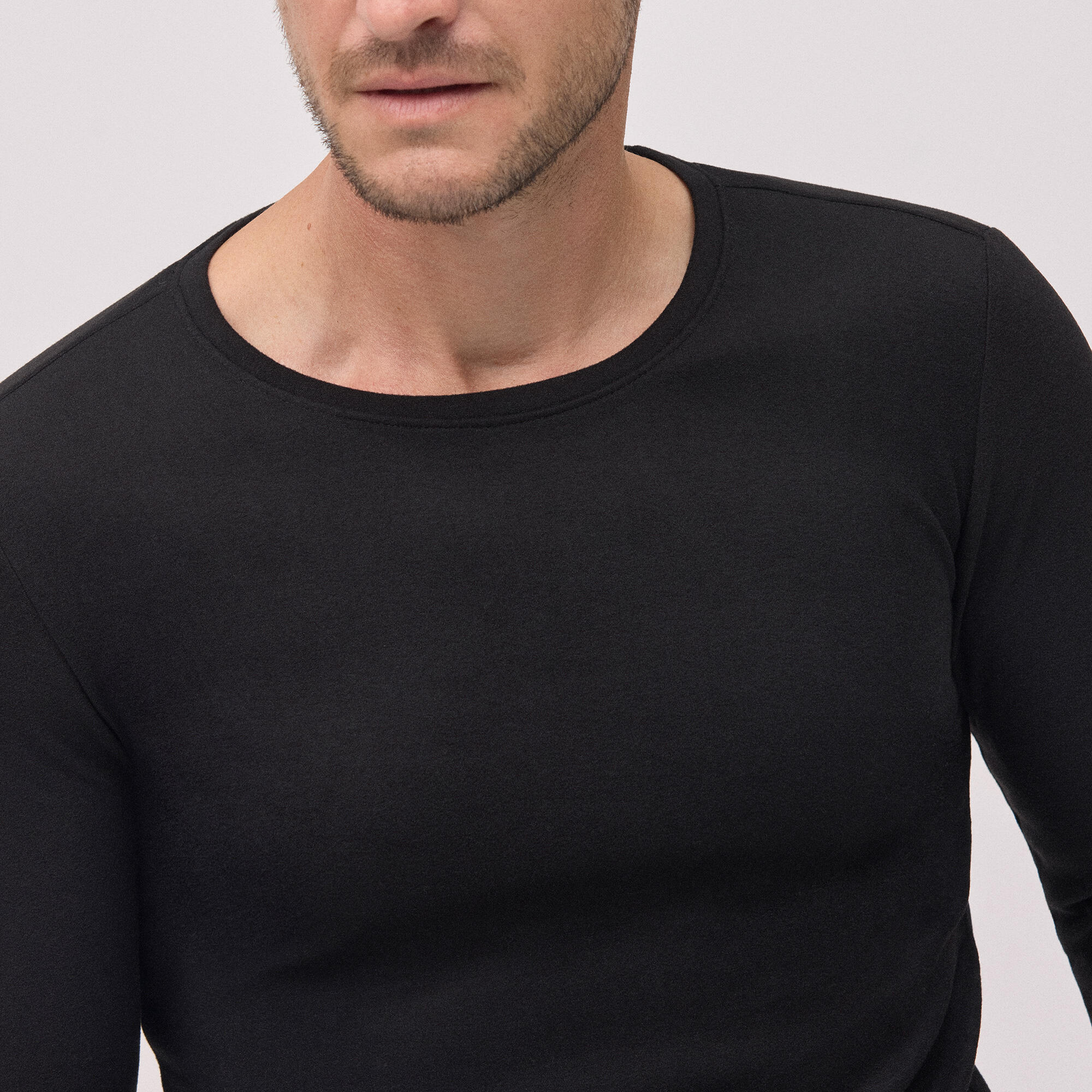 Camiseta Térmica Hombre Extra Warm Ysabel Mora con Interior Afelpado y Manga Lar 3/3