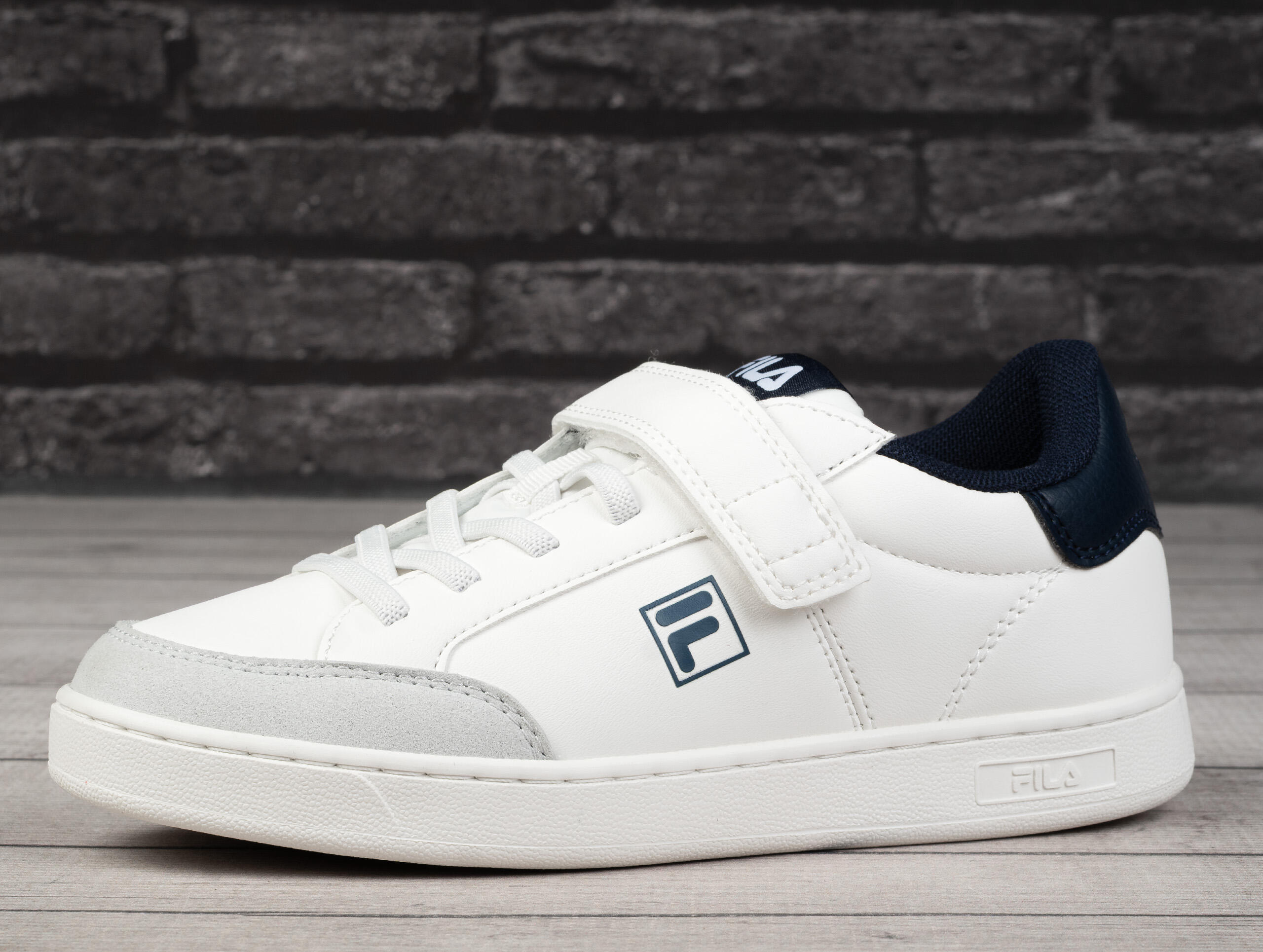 Buty dziecięce Fila COURTBAY VELCRO KID 3/6