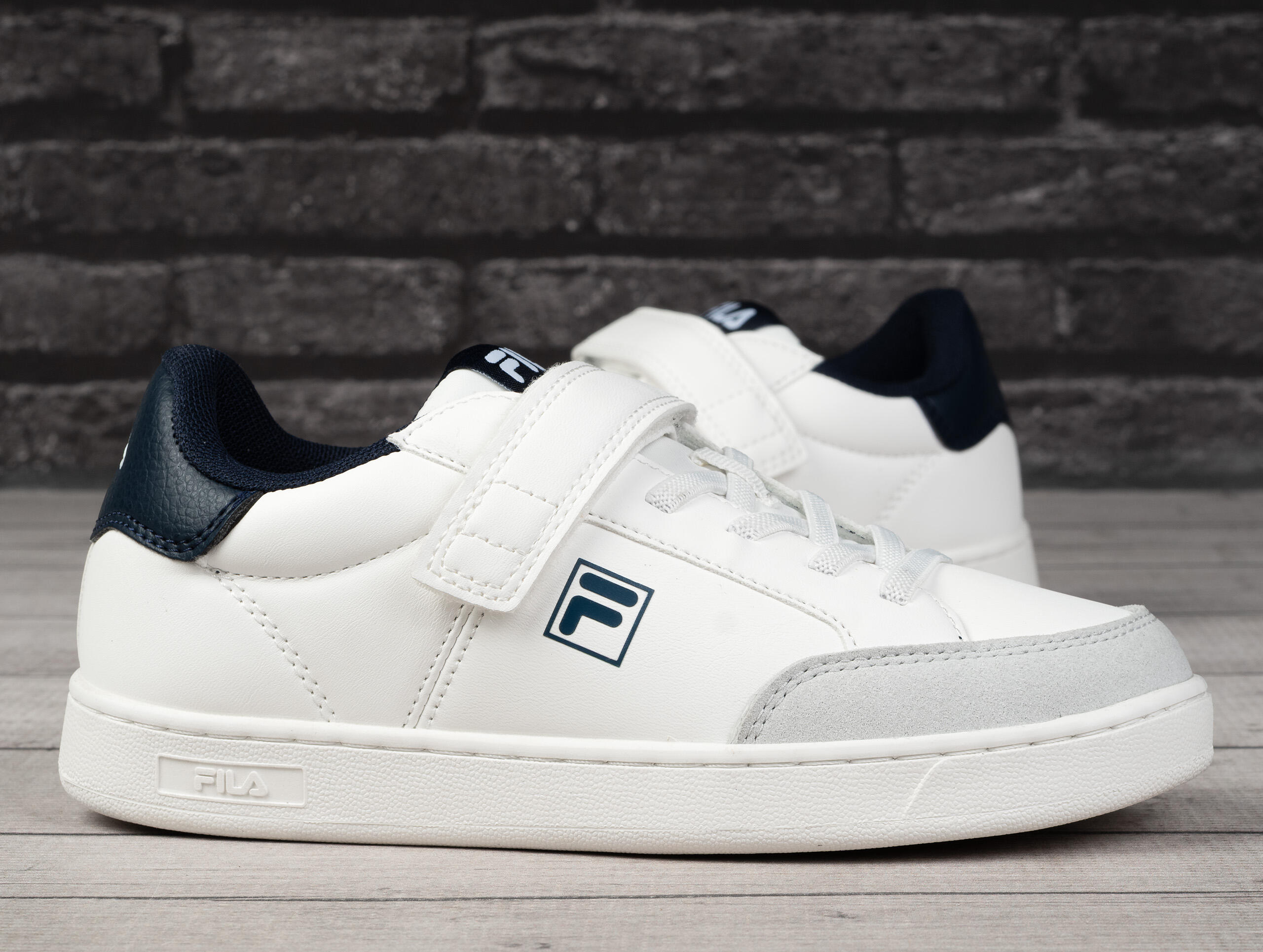 Buty dziecięce Fila COURTBAY VELCRO KID