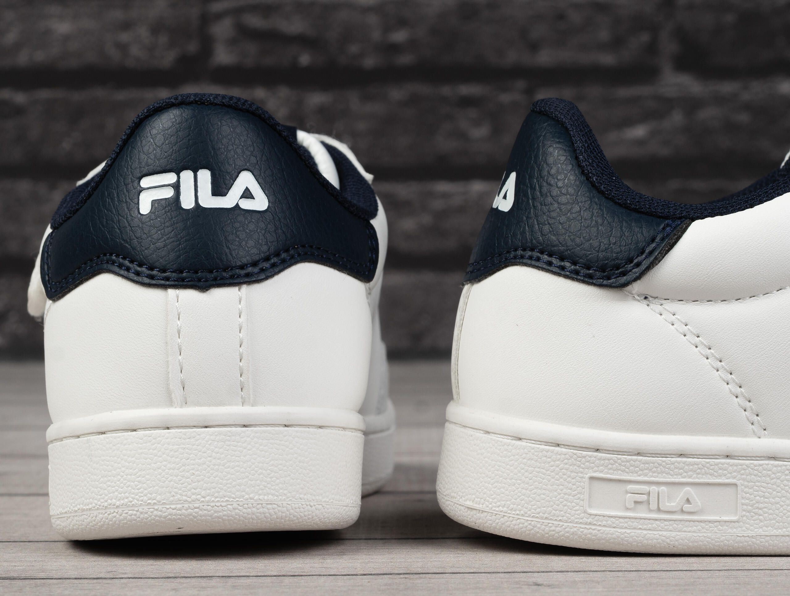 Buty dziecięce Fila COURTBAY VELCRO KID 4/6