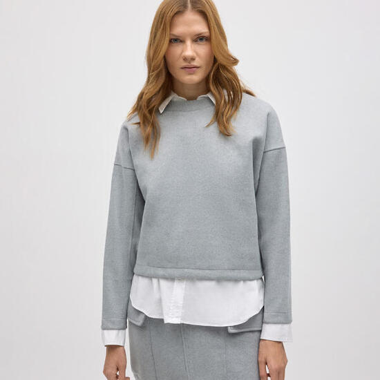 Pull col rond gris structuré et chaud