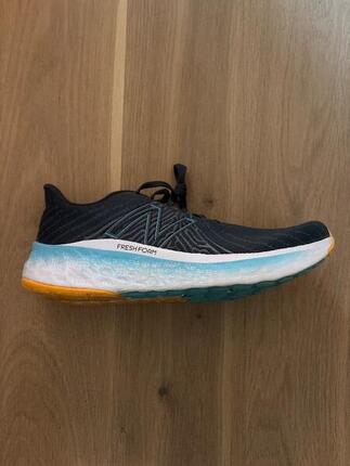 Tussen Particulieren - New Balance Fresh Foam x Vongo