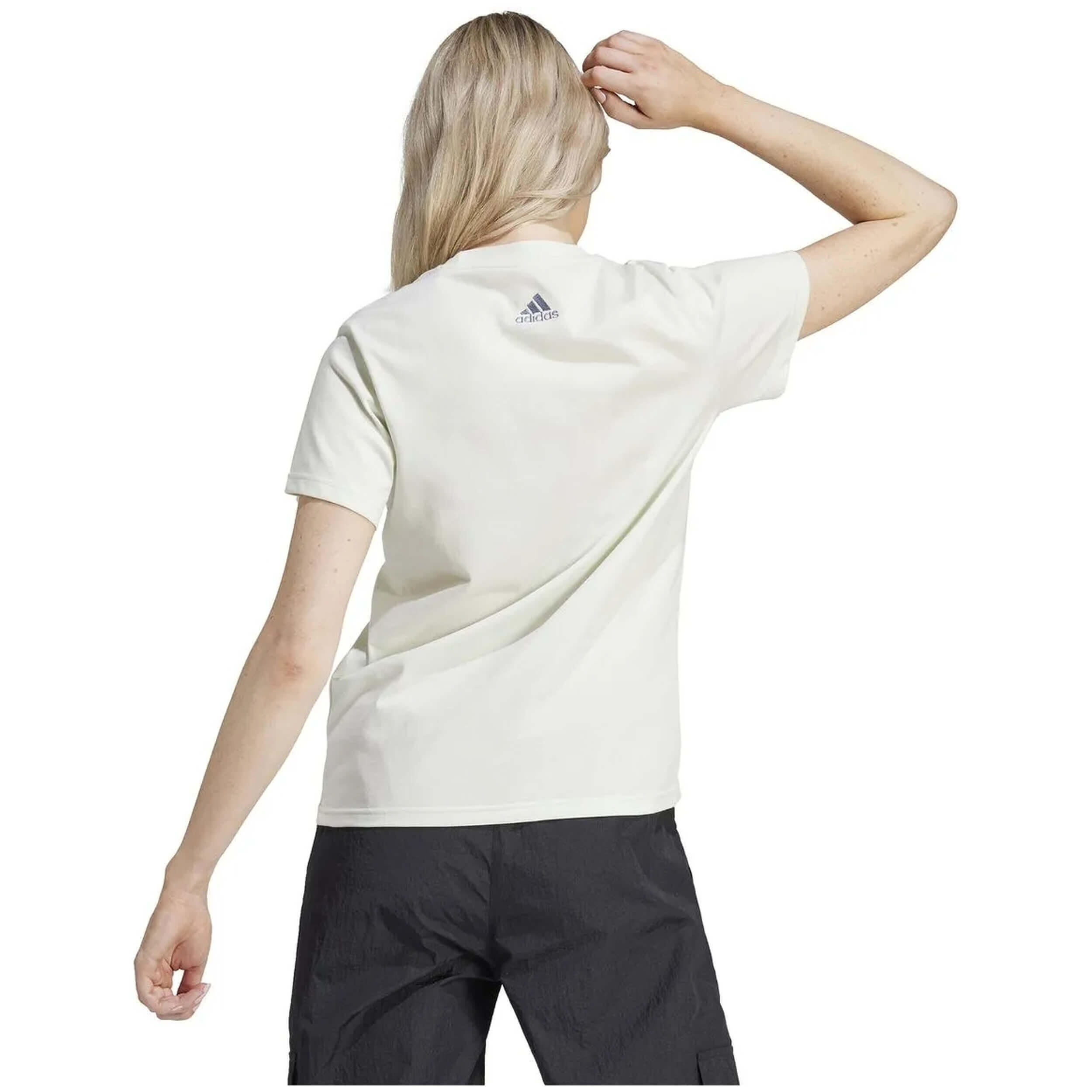 T-shirt Adidas modelo IT1427 para mulheres 2/5