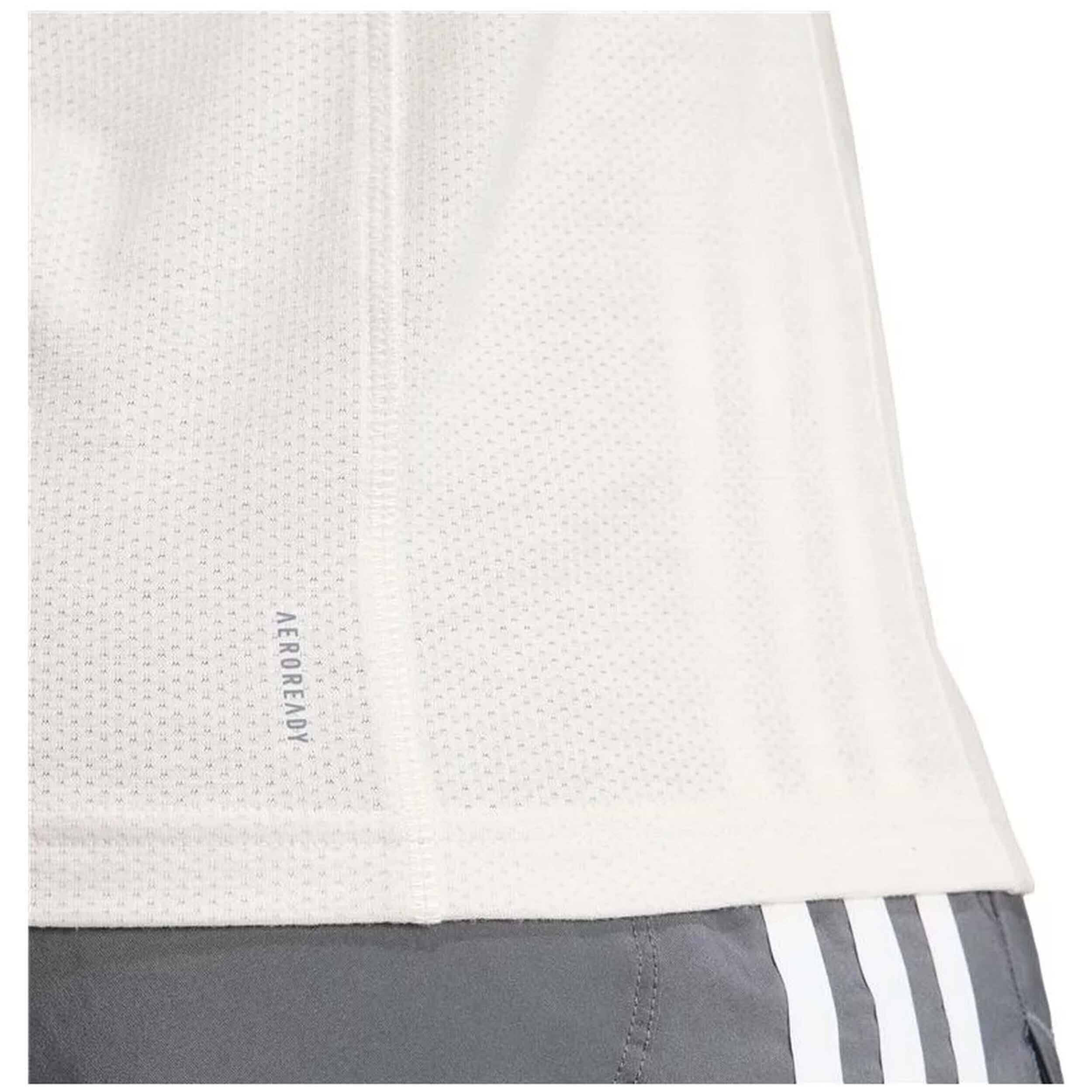 T-shirt Adidas modèle IT0547 pour femmes 5/5