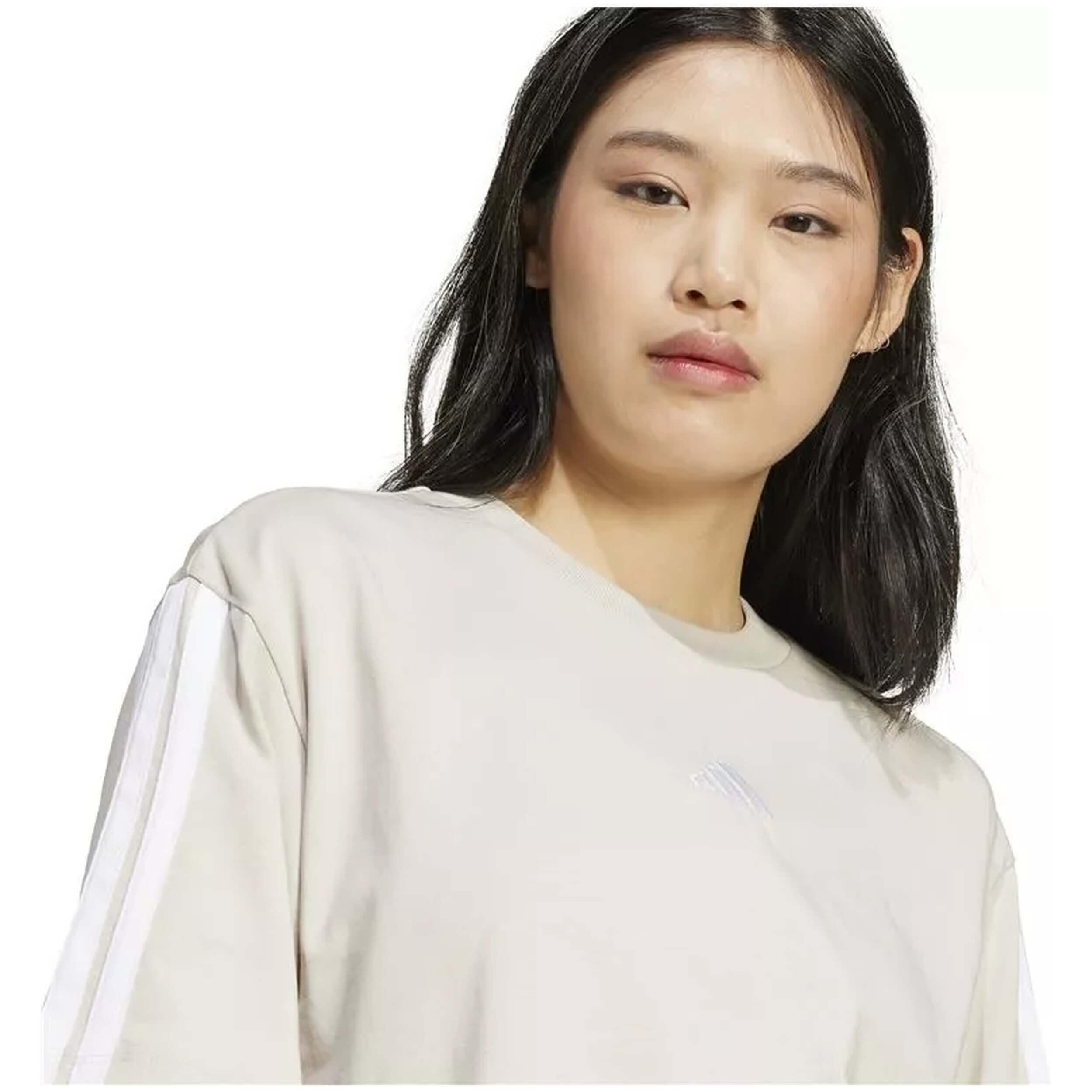 T-shirt Adidas modèle JE1219 pour femmes 2/6