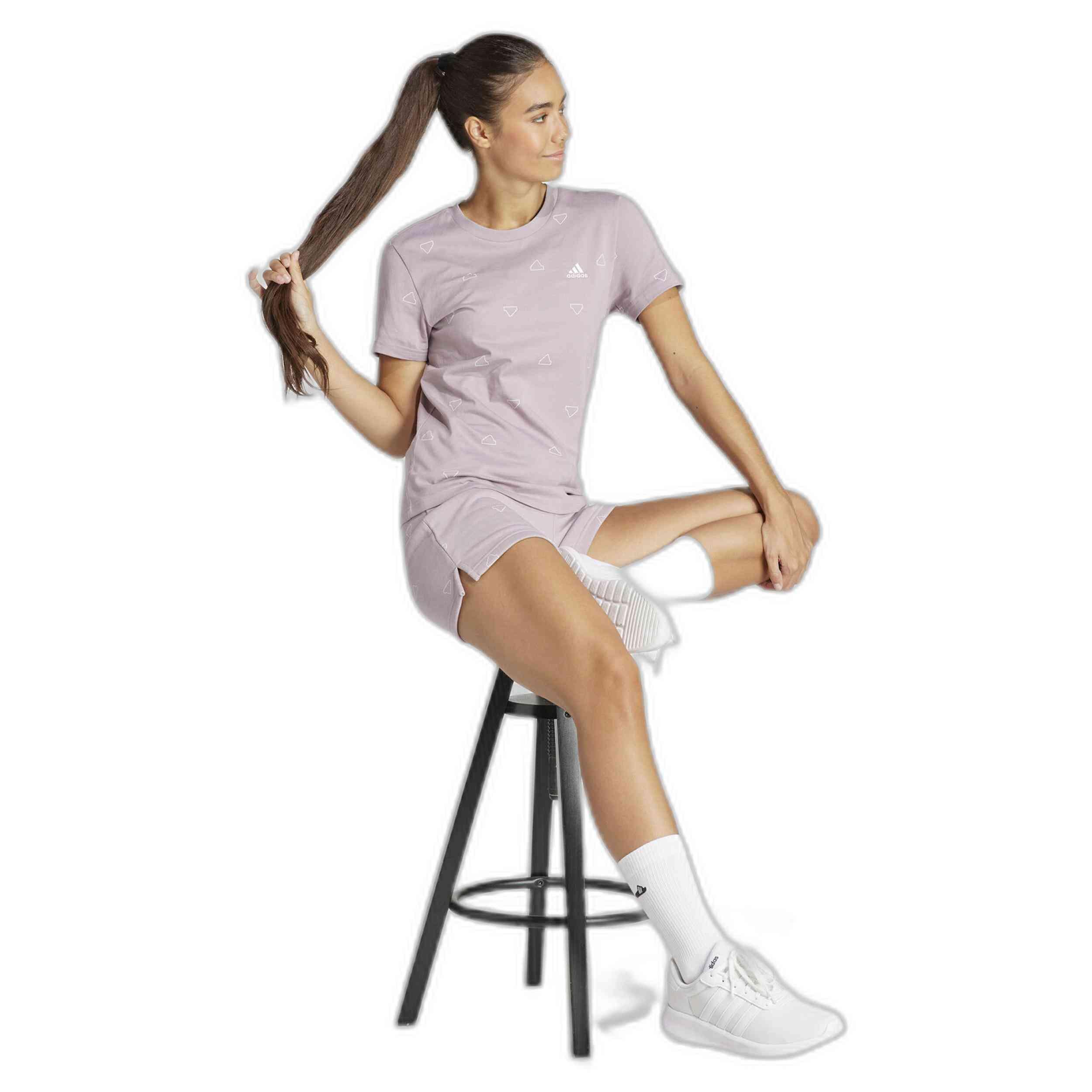 T-shirt Adidas modèle IS4077 pour femmes 3/5