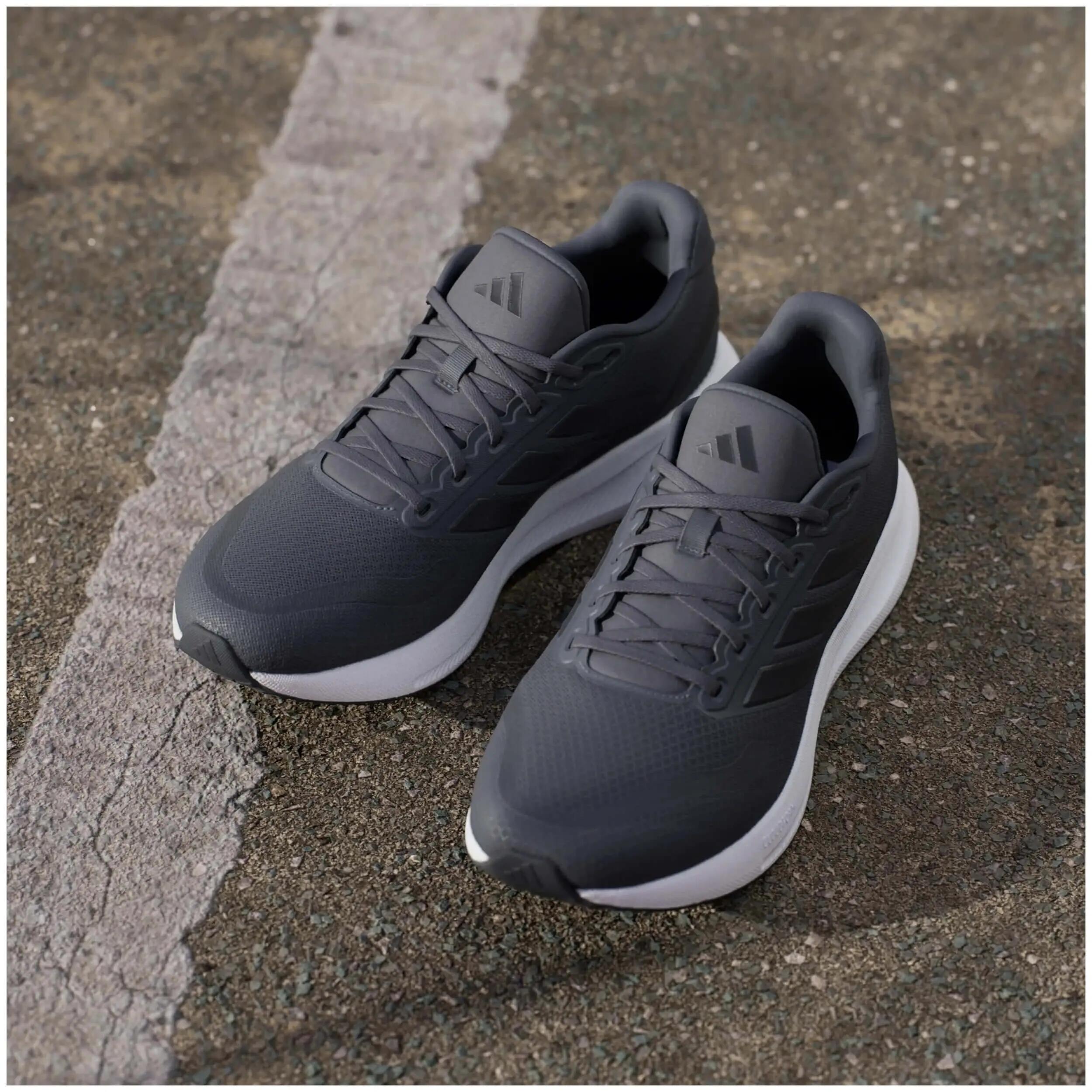Scarpe da running Adidas modello IE8819 per uomini 5/5