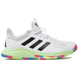 Baskets Adidas modèle IE0840 pour femmes