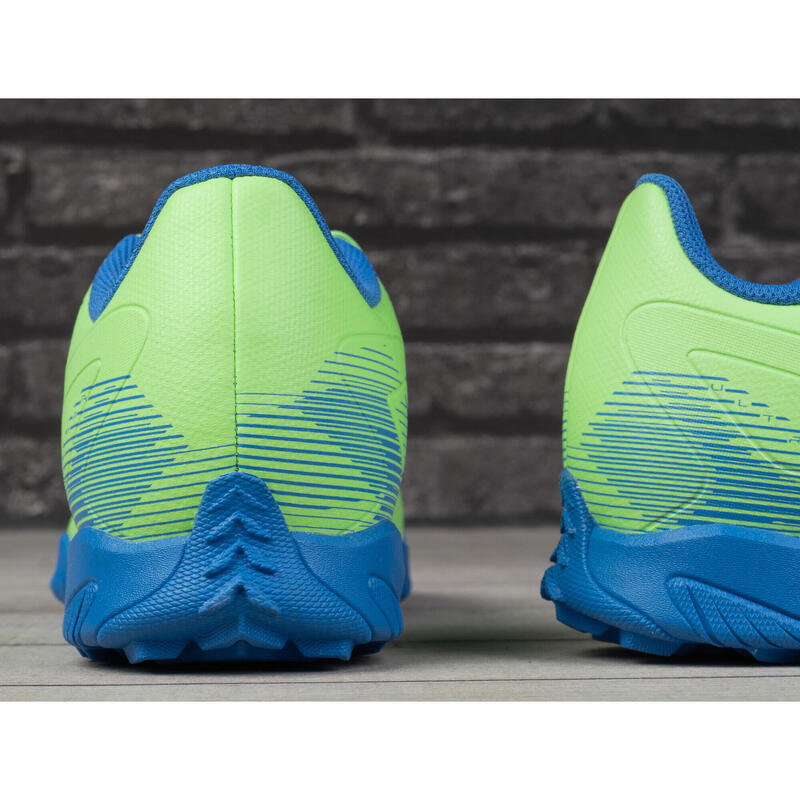 Ghete de fotbal pentru bărbați PUMA Ultra 5 Play TT fizzy apple/puma