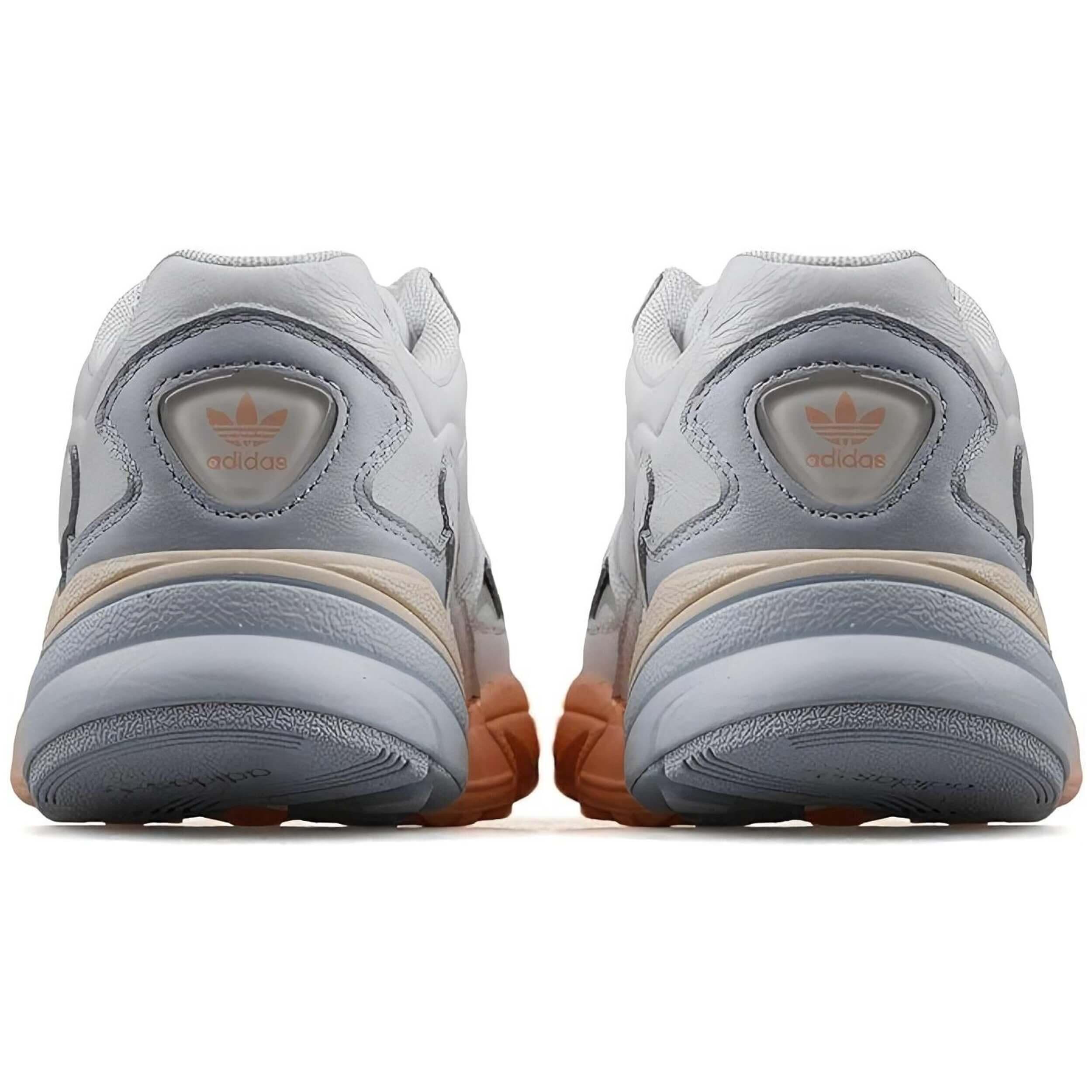 Baskets Adidas modèle EG8141 pour femmes 4/4