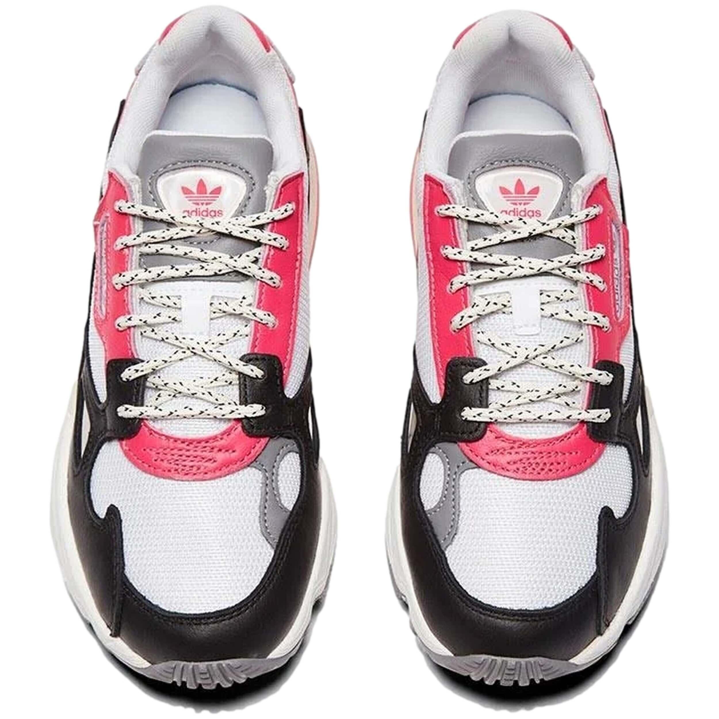Baskets Adidas modèle EG9926 pour femmes 2/5