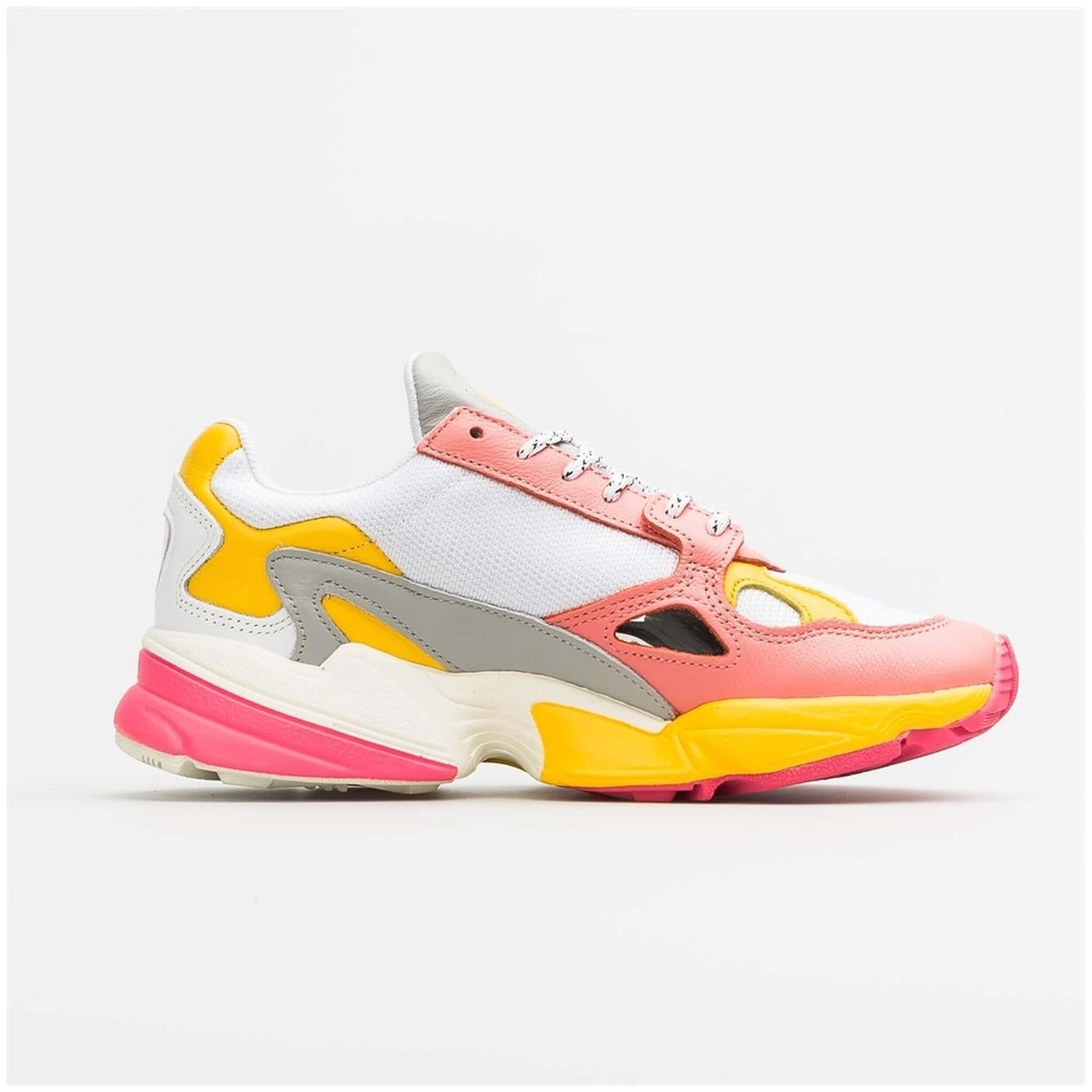 Sapatilhas Adidas modelo EG9933 para mulheres 2/4