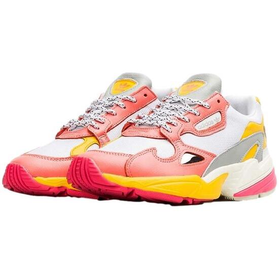 Zapatillas Adidas modelo EG9933 para mujer