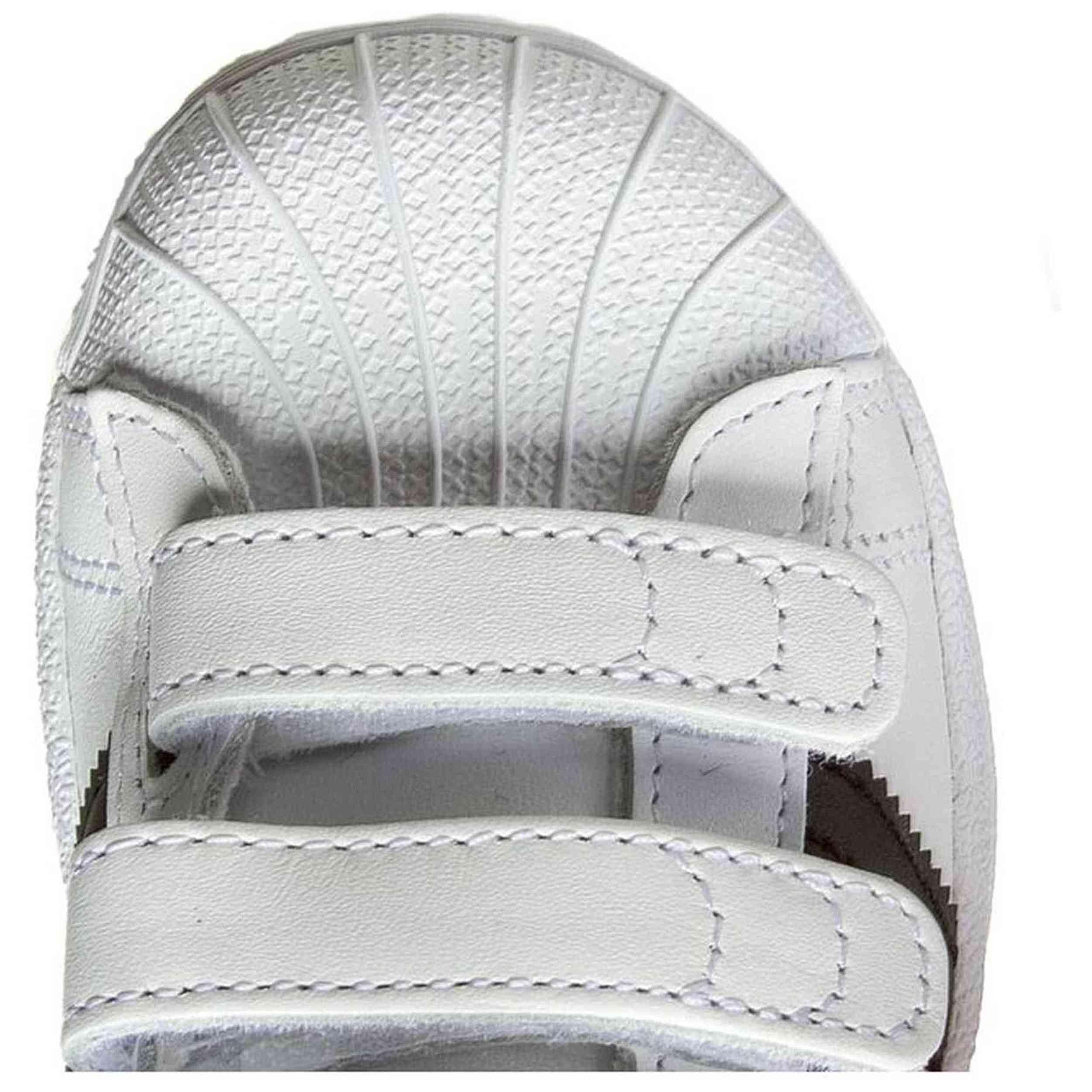 Baskets Adidas modèle B26070 pour bébé 4/5