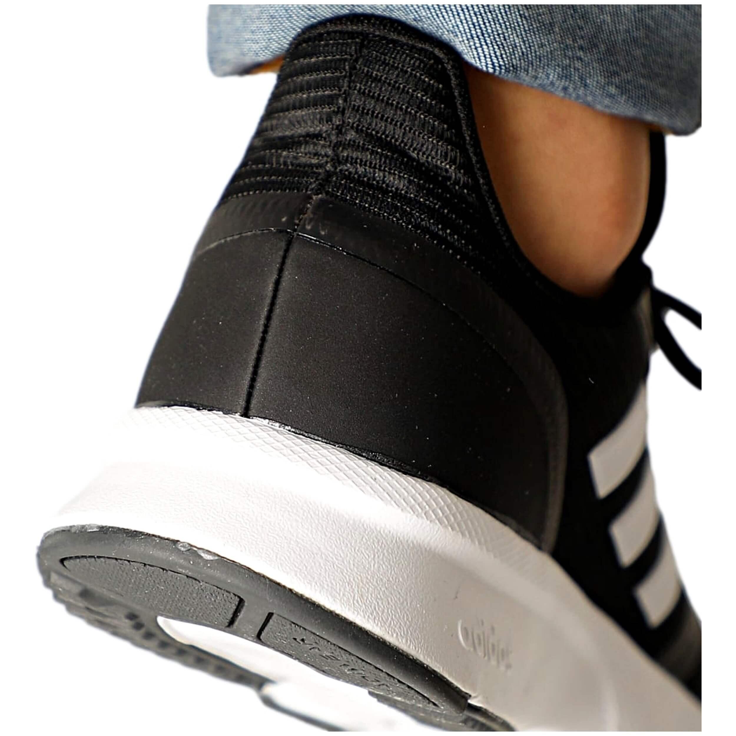 Sapatilhas Adidas modelo EH1366 para homem 4/5