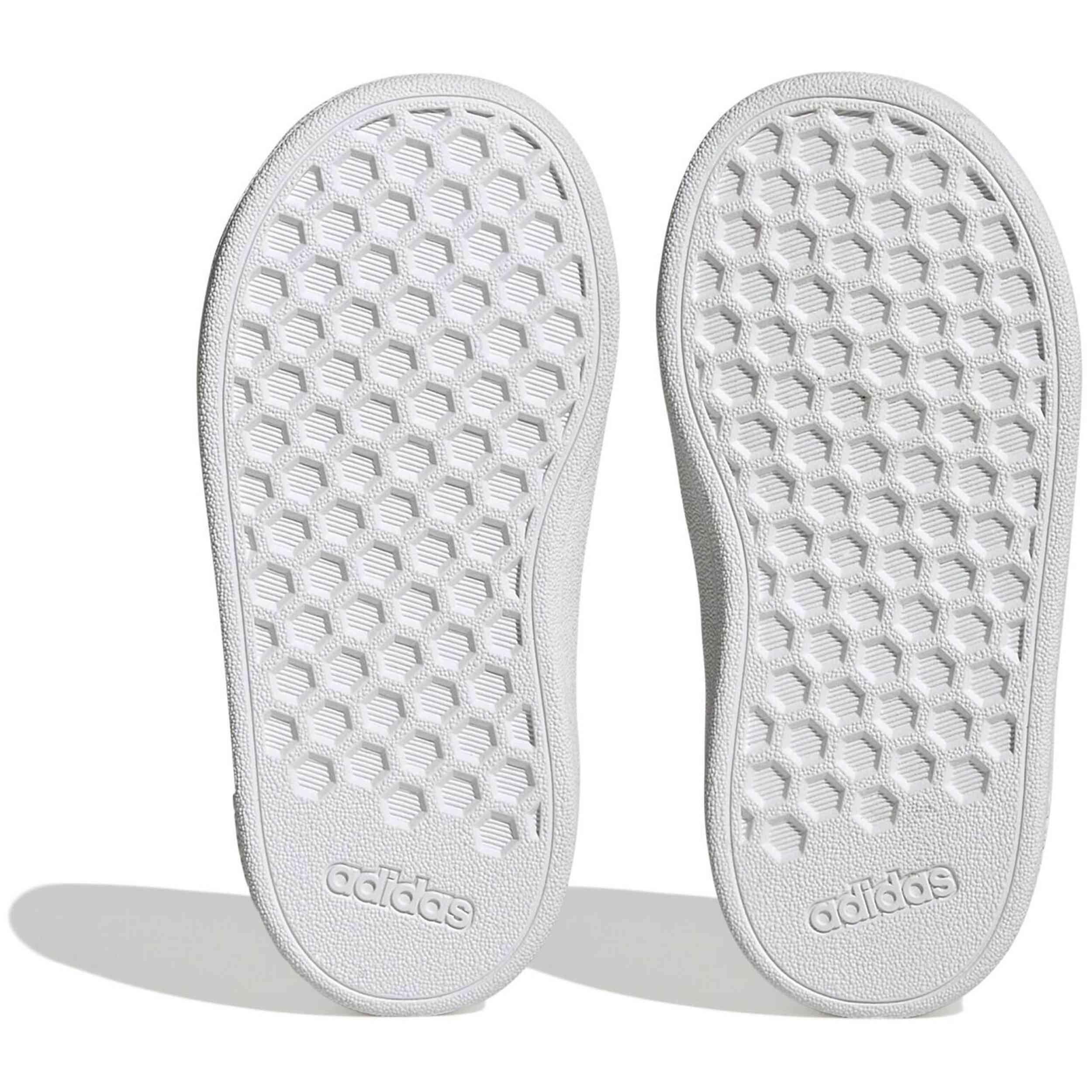 Baskets Adidas modèle GY2576 pour bébé 4/5