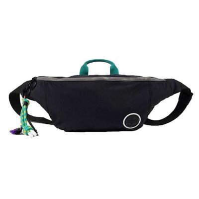 Munich Modell Deep Recycled Fw25 Fannypa Farbe Schwarz