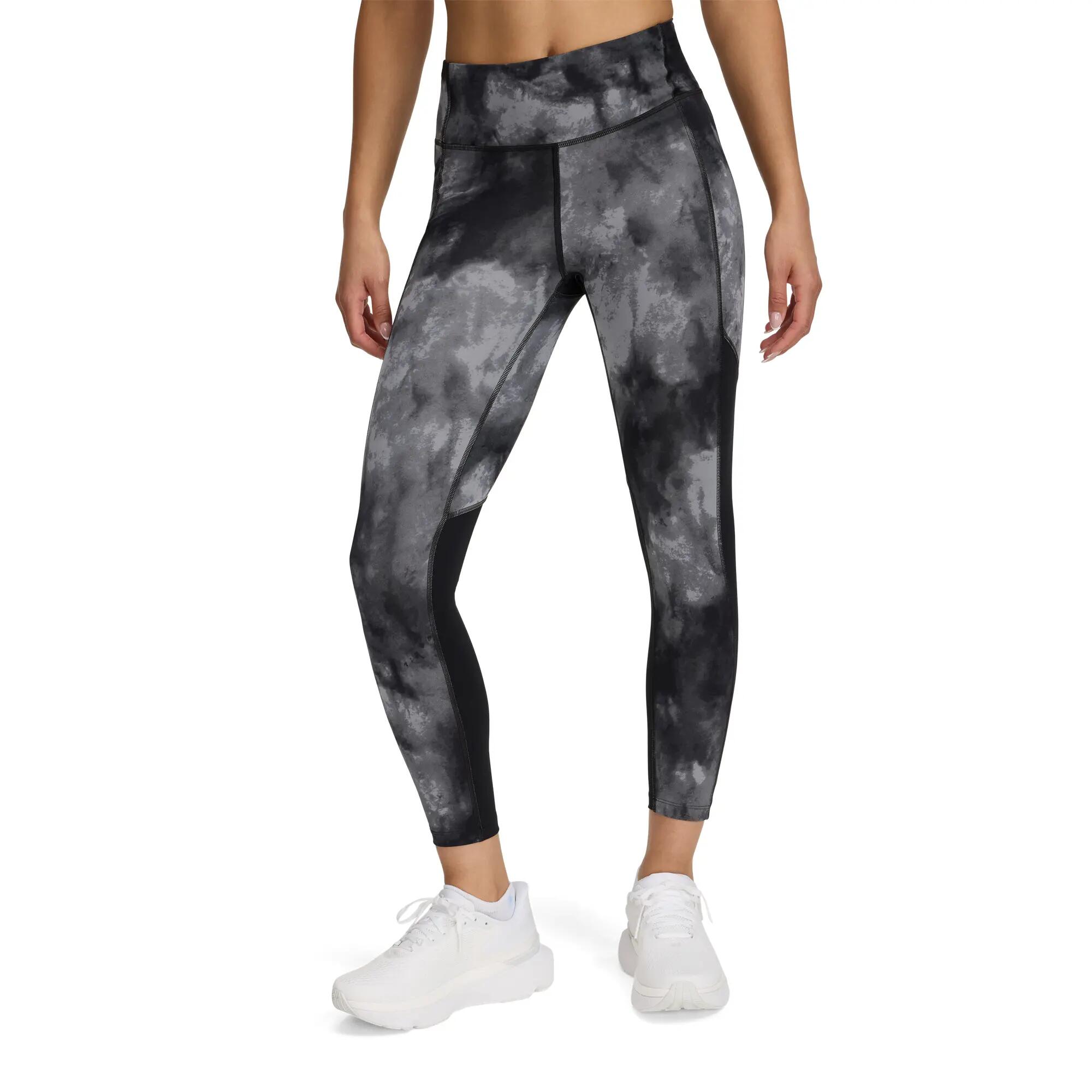 UNDER ARMOUR picture