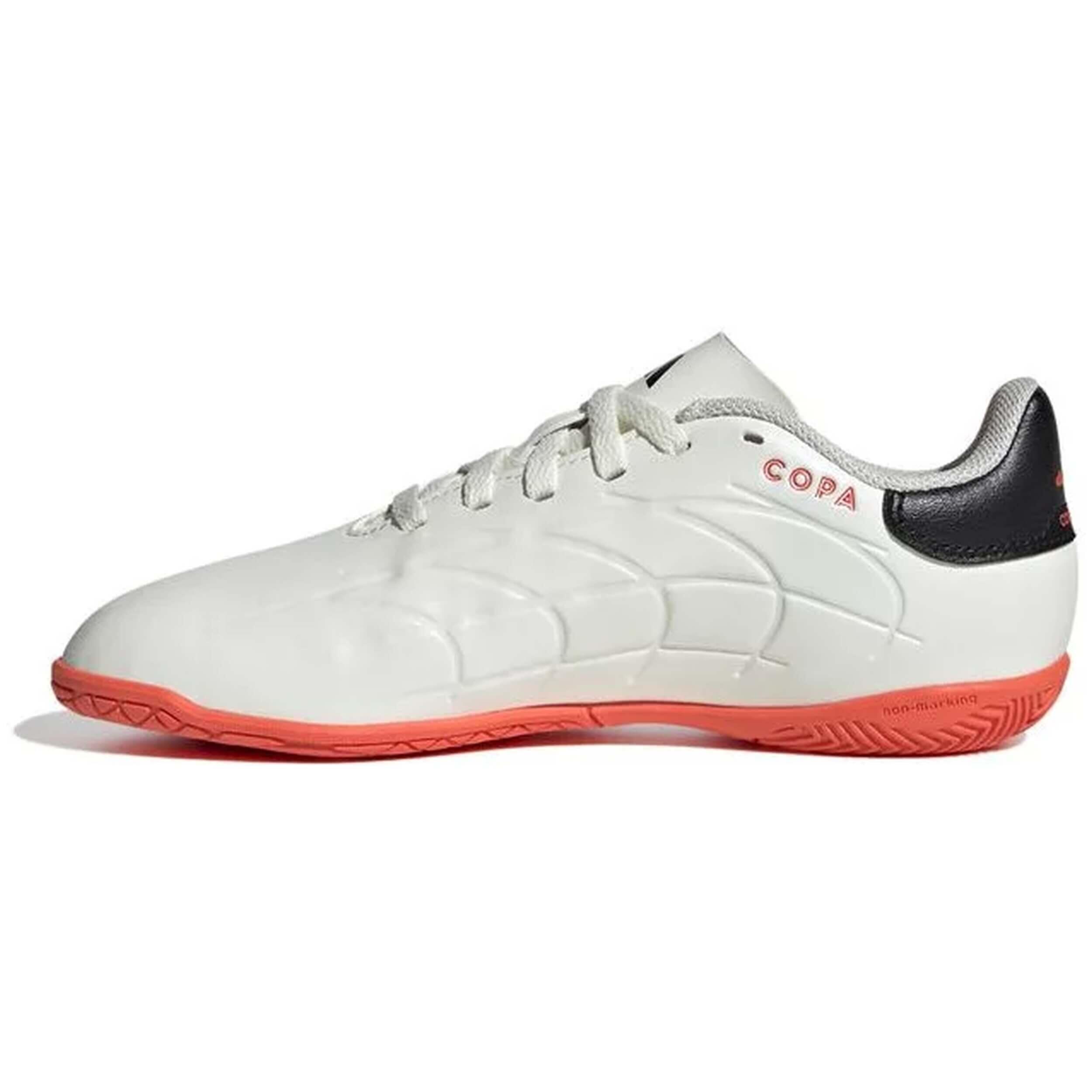 Chaussures de futsal Adidas modèle IE7532 pour unisexe enfants 2/5