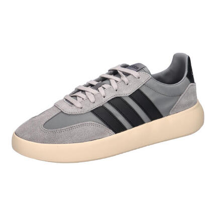 Baskets Adidas modèle JR3518 pour homme