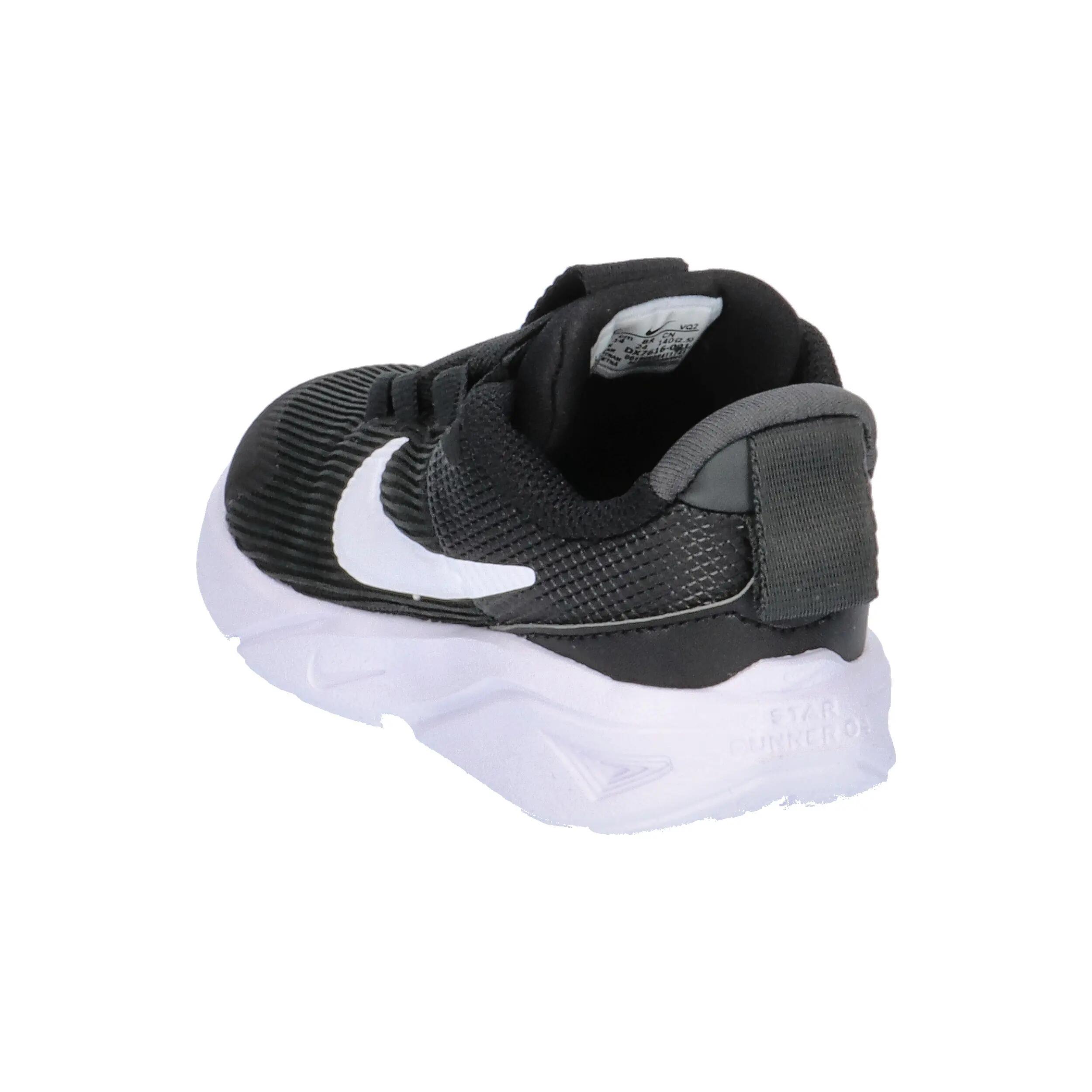 Chaussures Enfants Nike Star Runner 4 noir 4/7