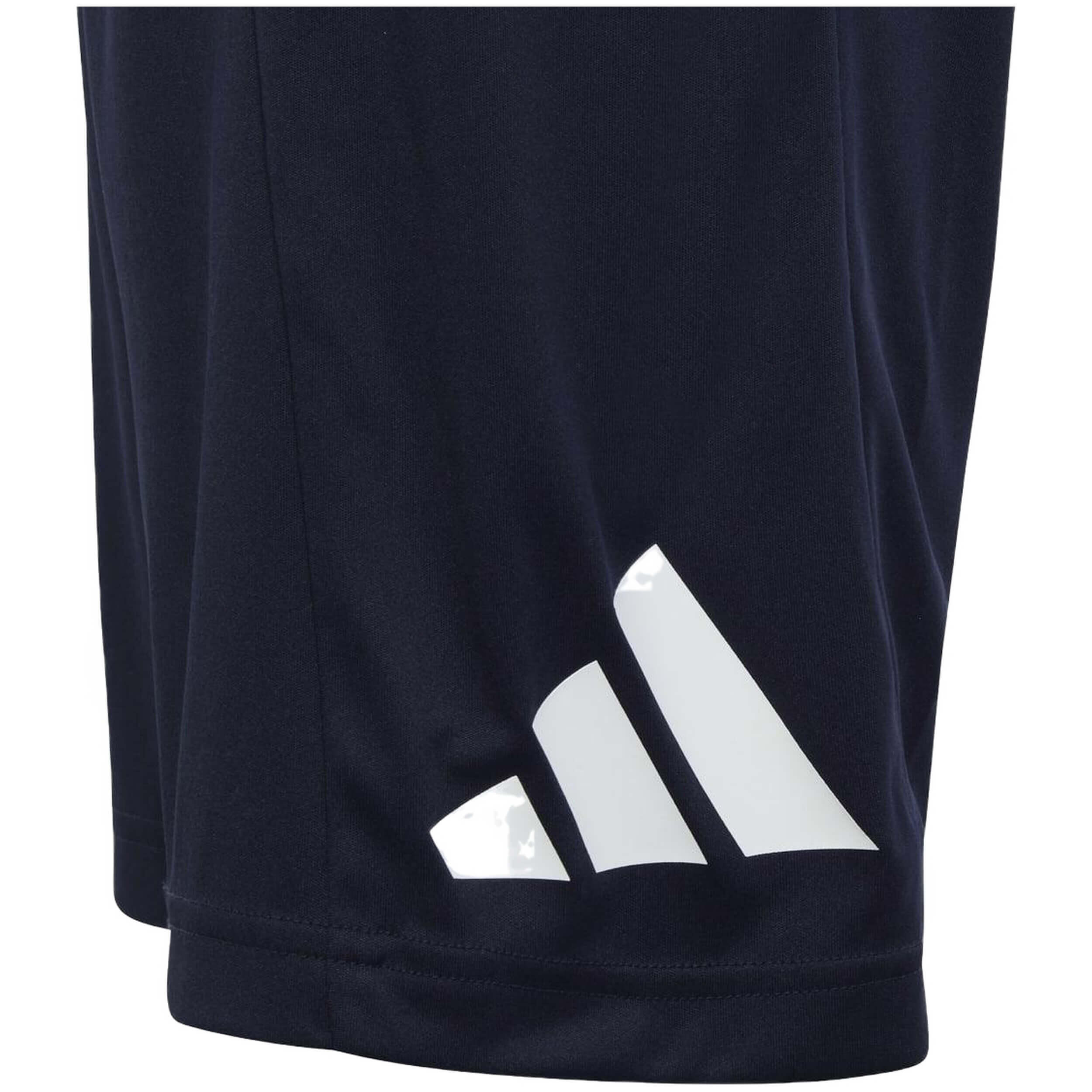 Calções Adidas modelo IC5657 para crianças 4/9