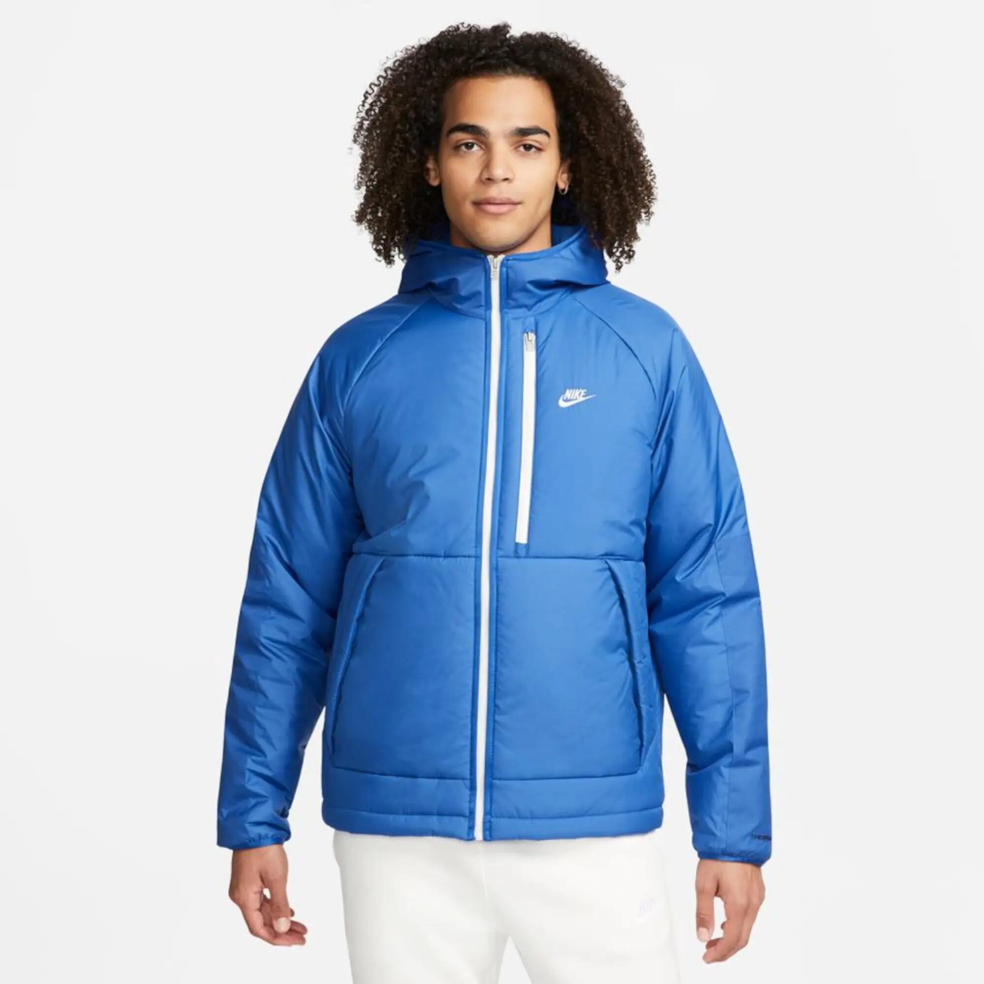 NIKE picture