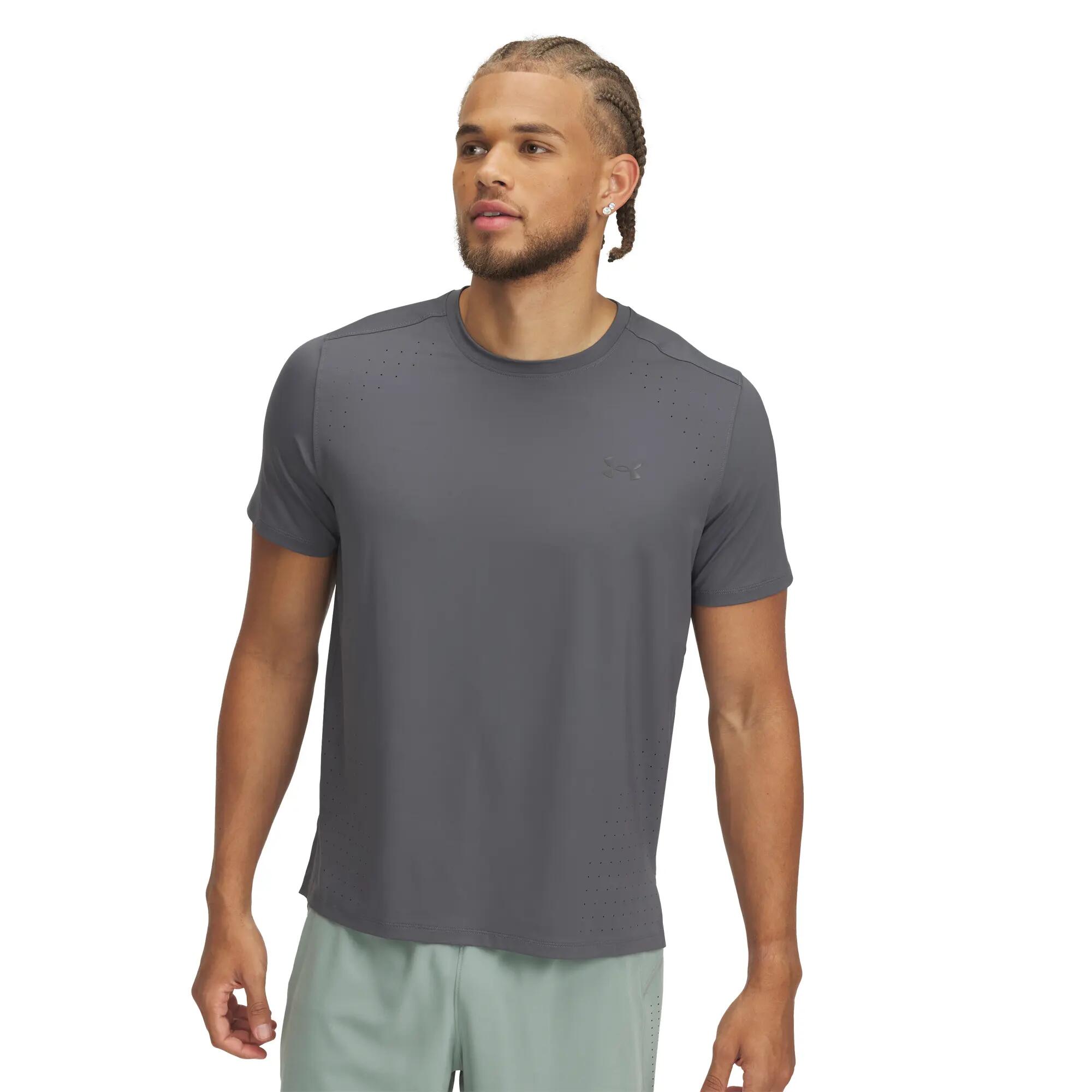 UNDER ARMOUR picture