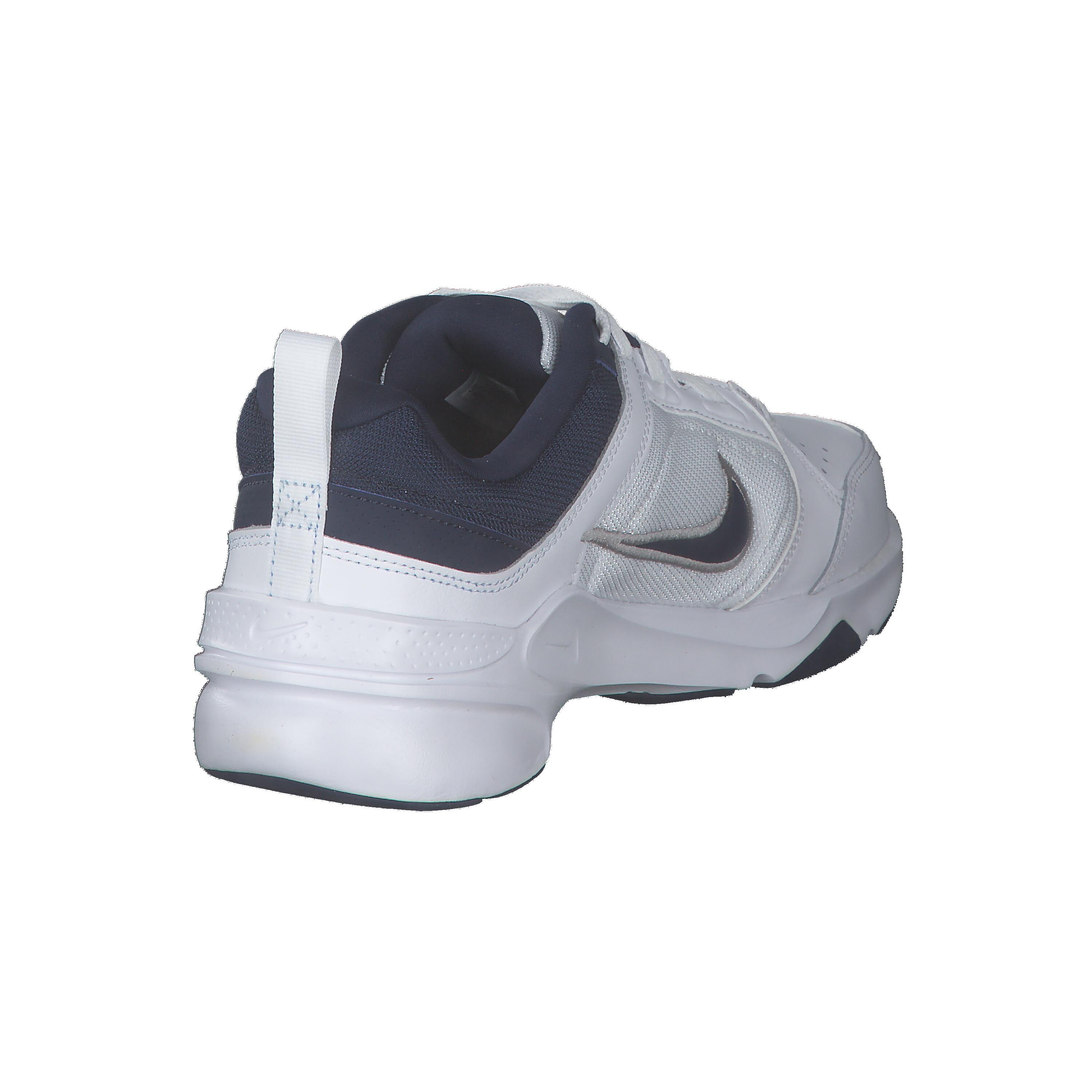 Baskets Nike Defyallday, Blanc, Hommes 6/7